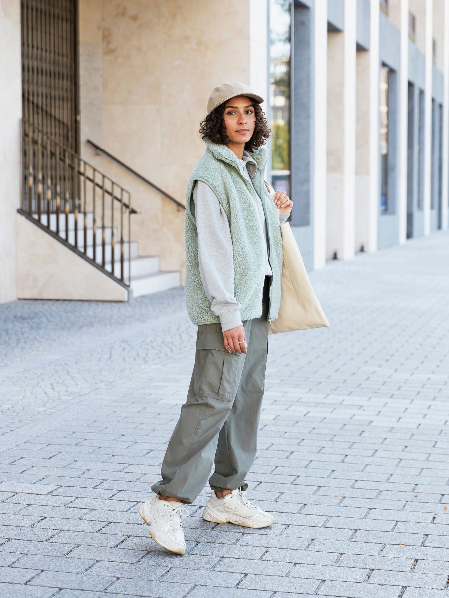 Стильний теплий жилет Uniqlo зі штучного хутра 1159793564 — фото 4