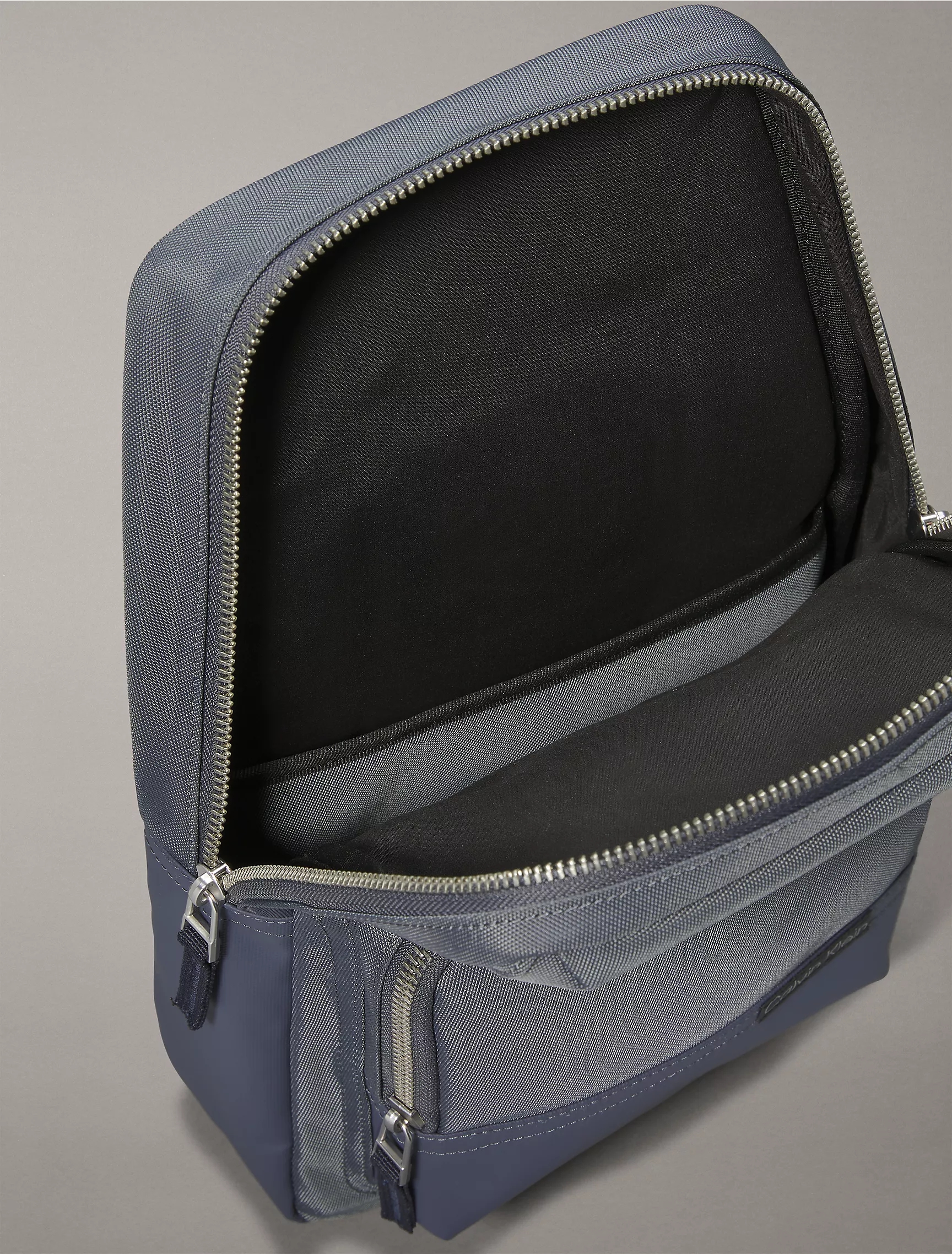 Сумка слінг Calvin Klein Utility Sling Bag 1159808989 (Синій, One size) — фото 3