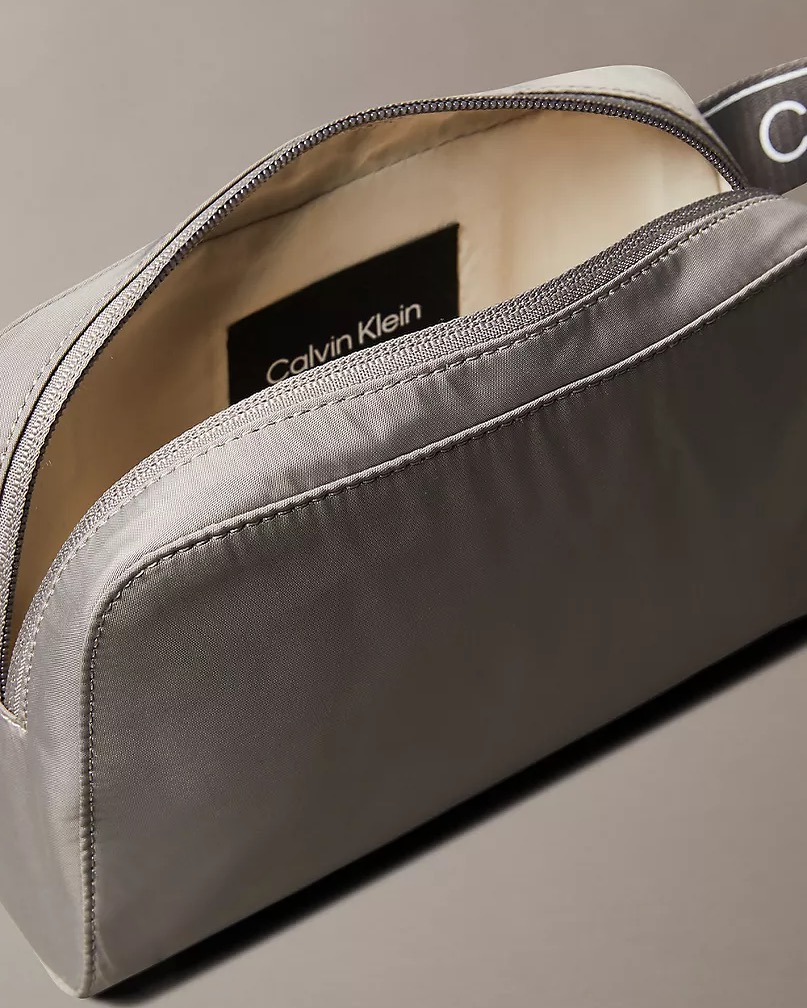 Жіноча поясна сумка Calvin Klein 1159829408 (Сірий One size) — фото 3