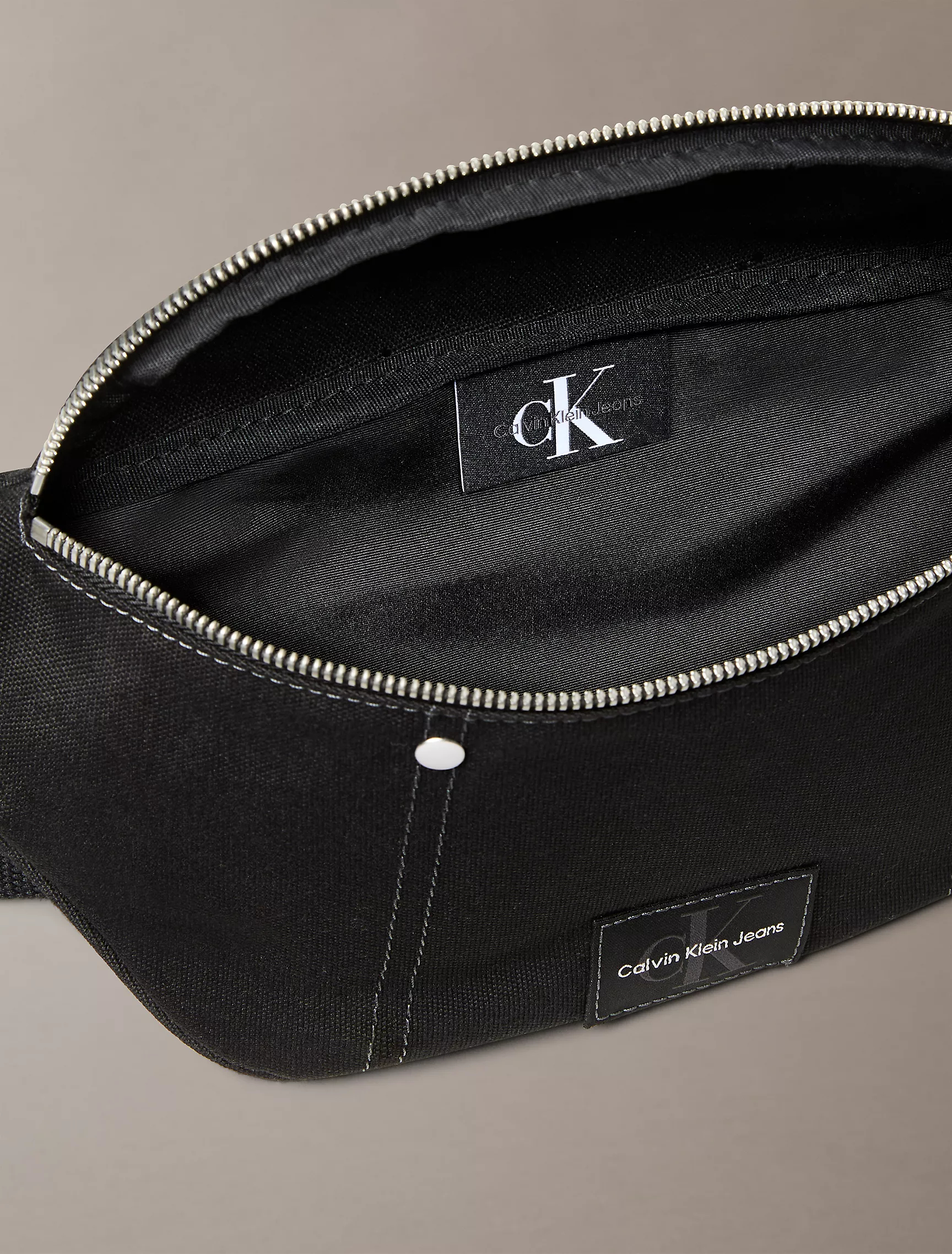 Поясна сумка Calvin Klein 1159845626 Чорний — фото 2