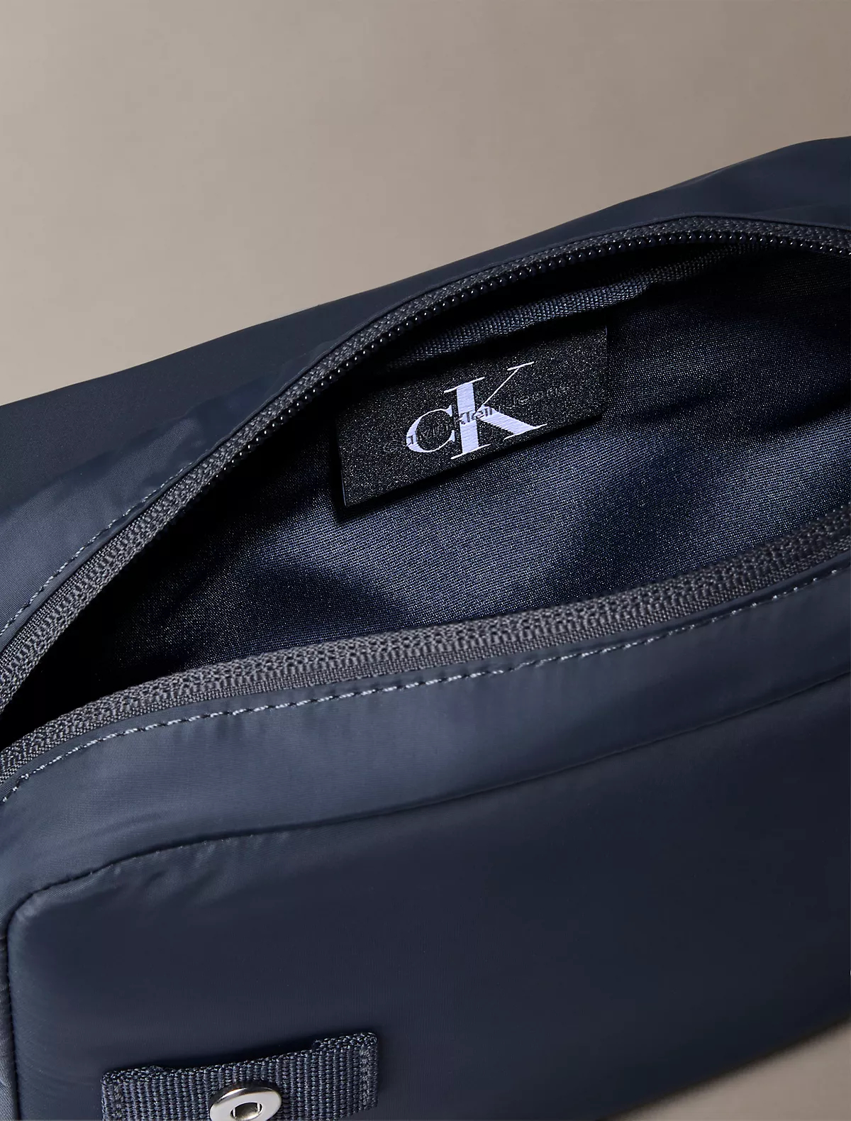 Сумка через плече від Sport Essentials Flap Calvin Klein 1159847502 Синій — фото 3