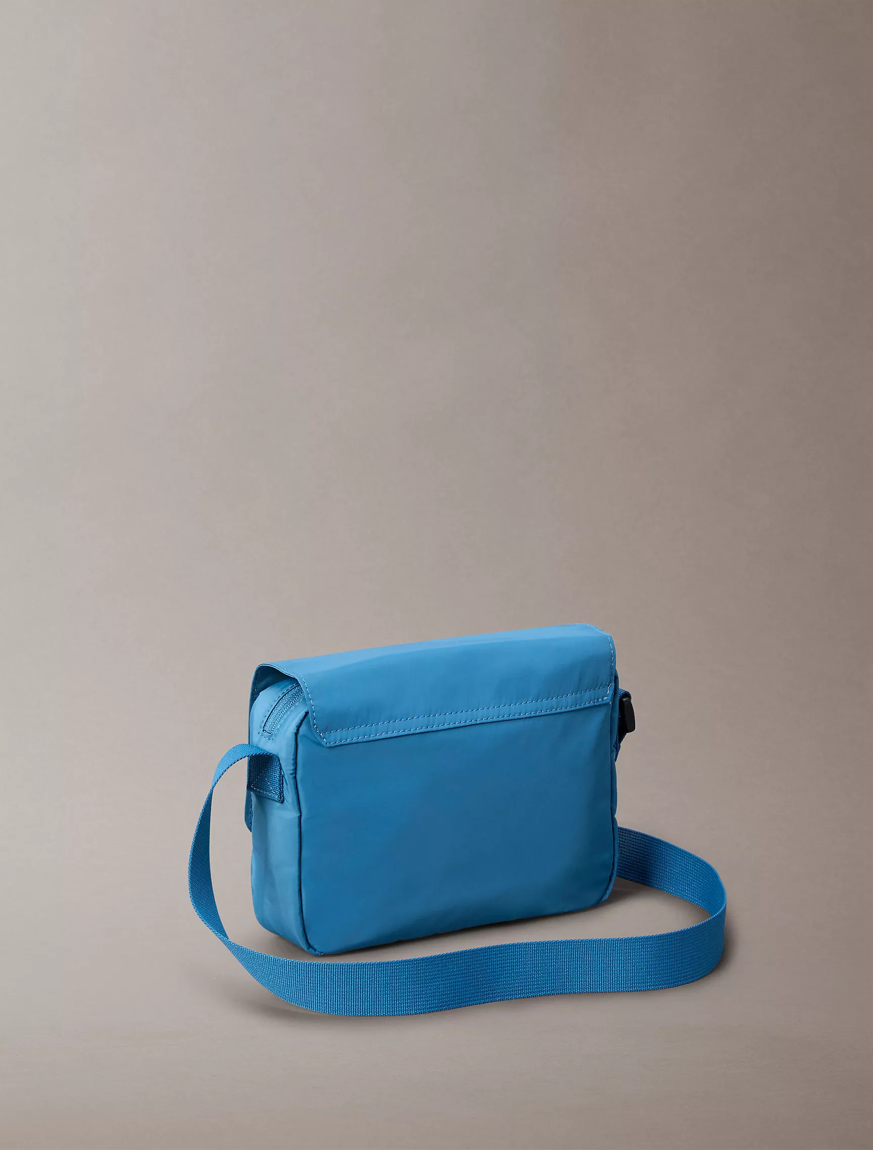 Сумка через плече від Sport Essentials Flap Calvin Klein 1159847503 Синій — фото 2