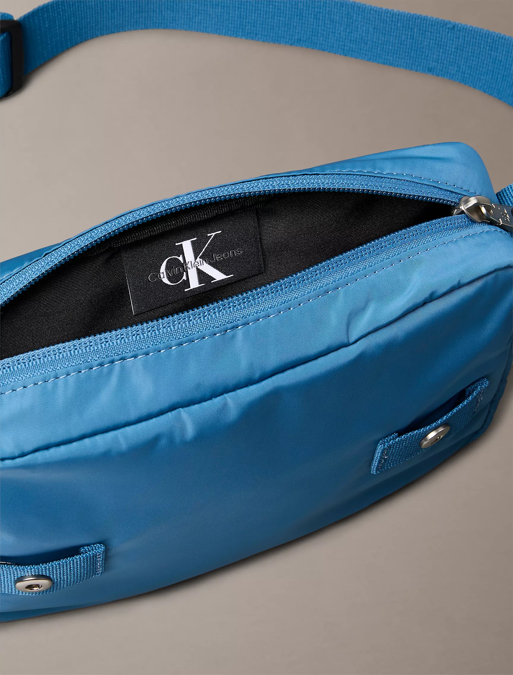 Сумка через плече від Sport Essentials Flap Calvin Klein 1159847503 Синій — фото 3