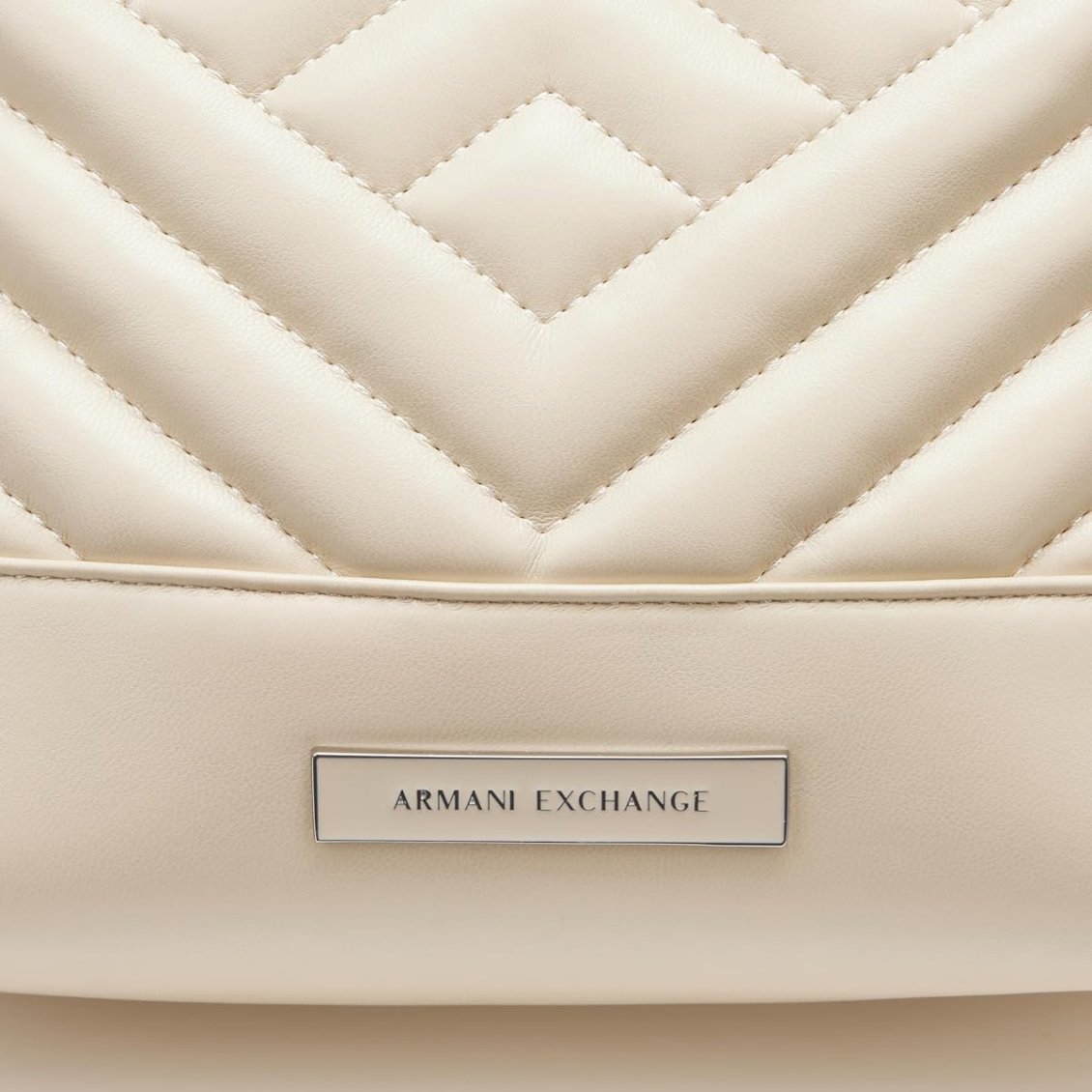 Стьобана жіноча сумка Armani Exchange 1159848780 Молочний — фото 6