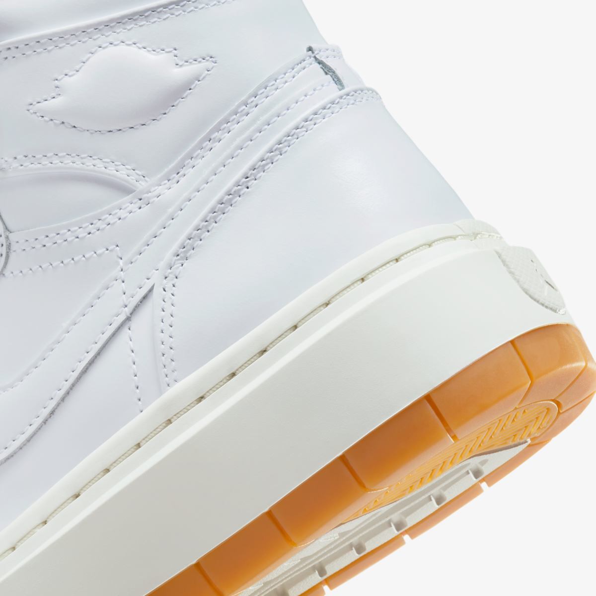 Жіночі кросівки W Air Jordan 1 Elevate High Se White / Gum FB9894-100, 37.5 — фото 9