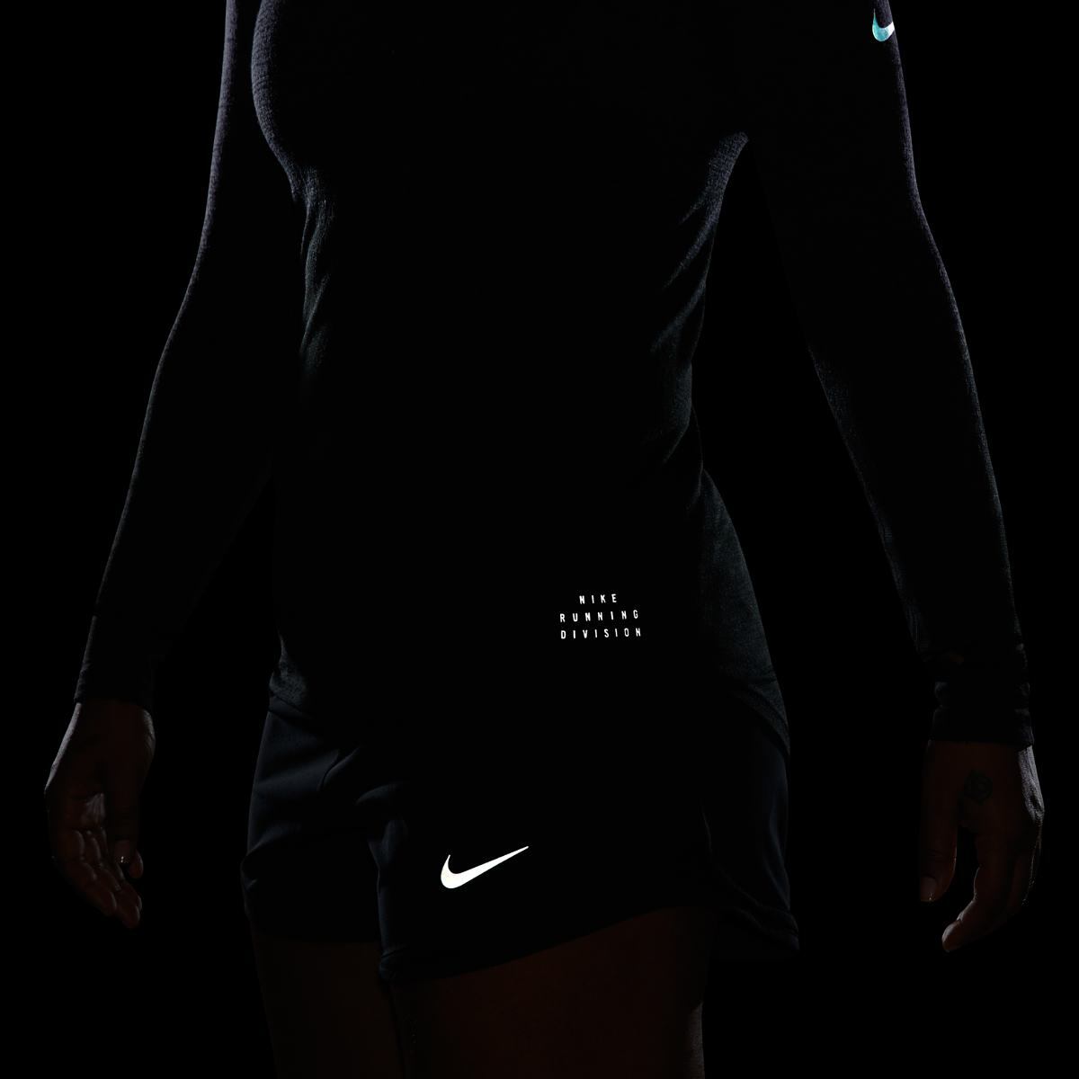 Лонгслів жіночий Nike W Dri-Fit Adv Run Dvn Ls Top DX0296-015, XS — фото 9