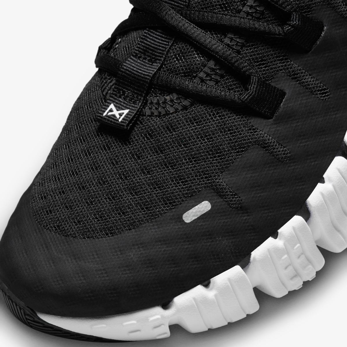 Кросівки Nike Free Metcon 5 DV3949-001 — фото 9