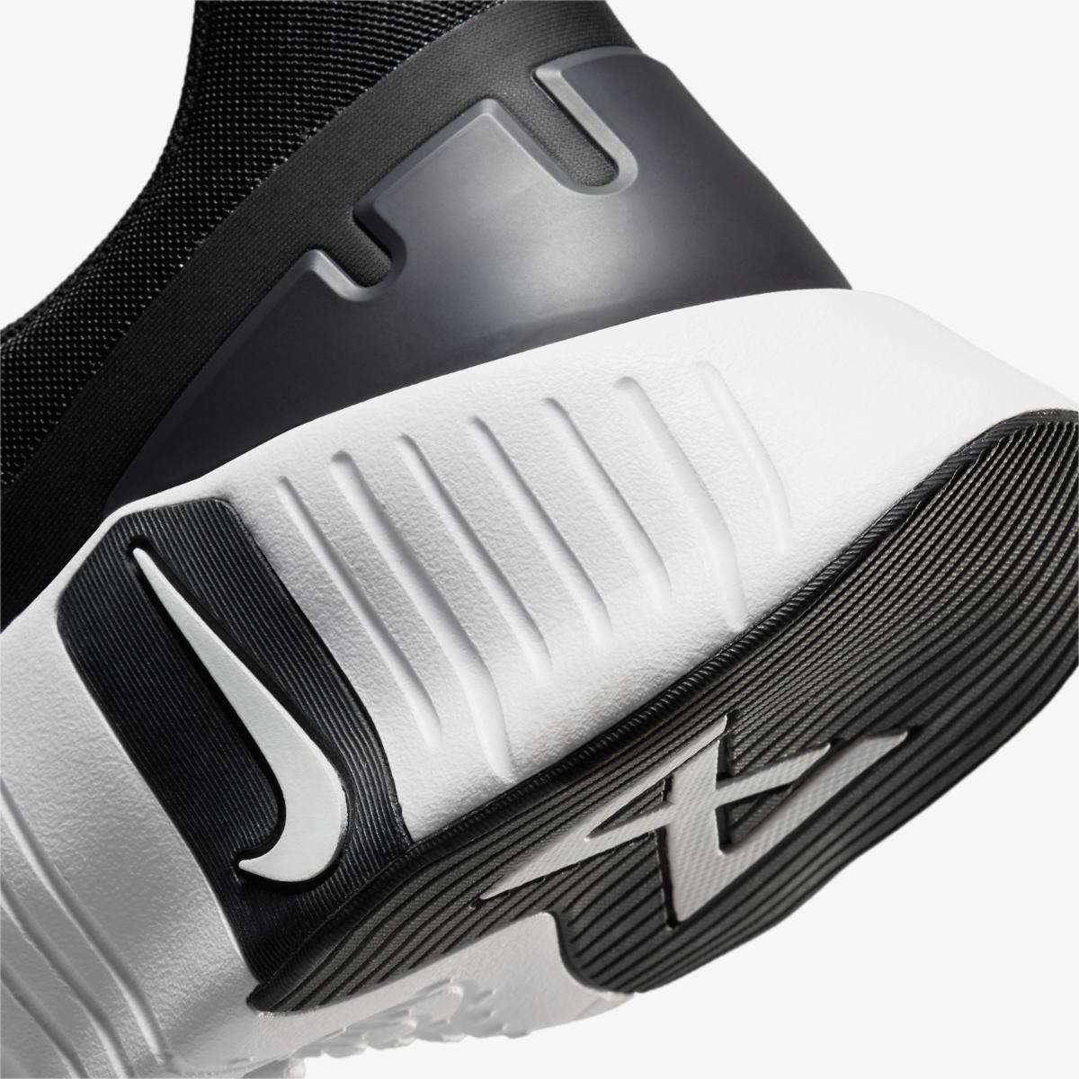 Кросівки Nike Free Metcon 5 DV3949-001 — фото 10