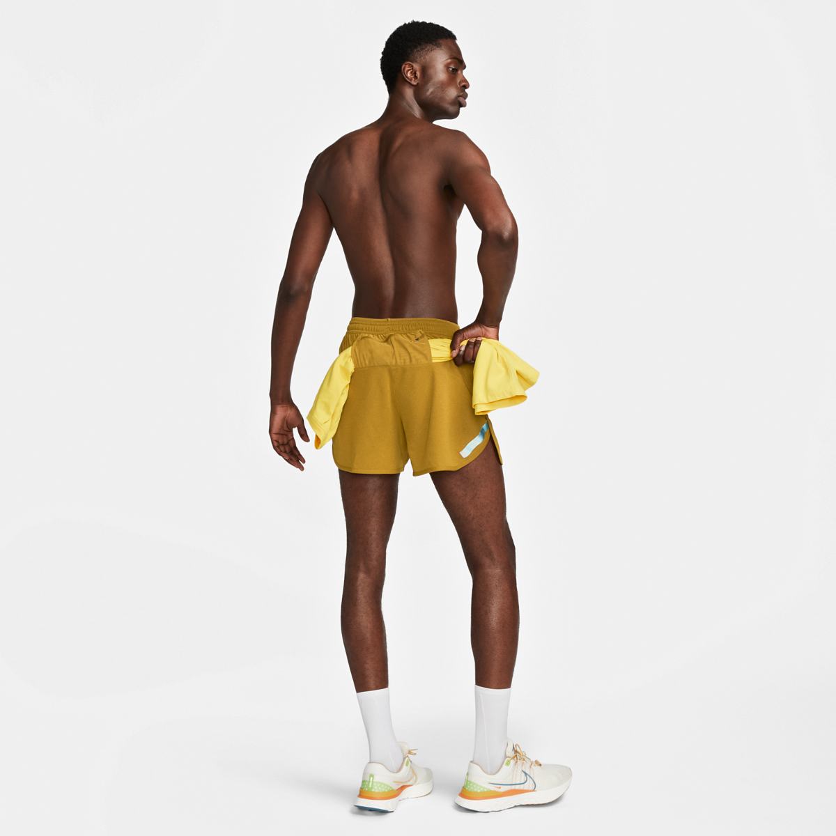 Шорти Nike M Dri-Fit Rundvn Stride 4In Shrt FB6870-716 — фото 9