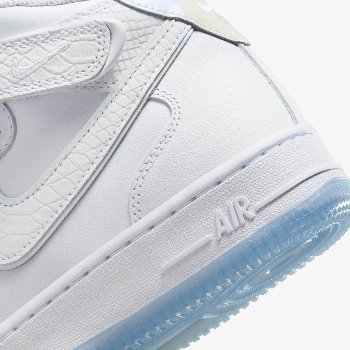 Жіночі кросівки Nike W Af1 Mid Yod FN4274-100, 38 — фото 9