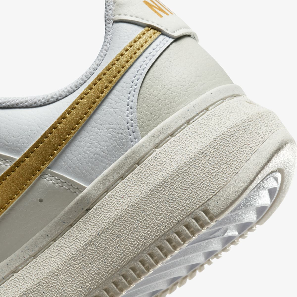 Жіночі кросівки Nike W Court Vision Alta DZ5394-100 — фото 9