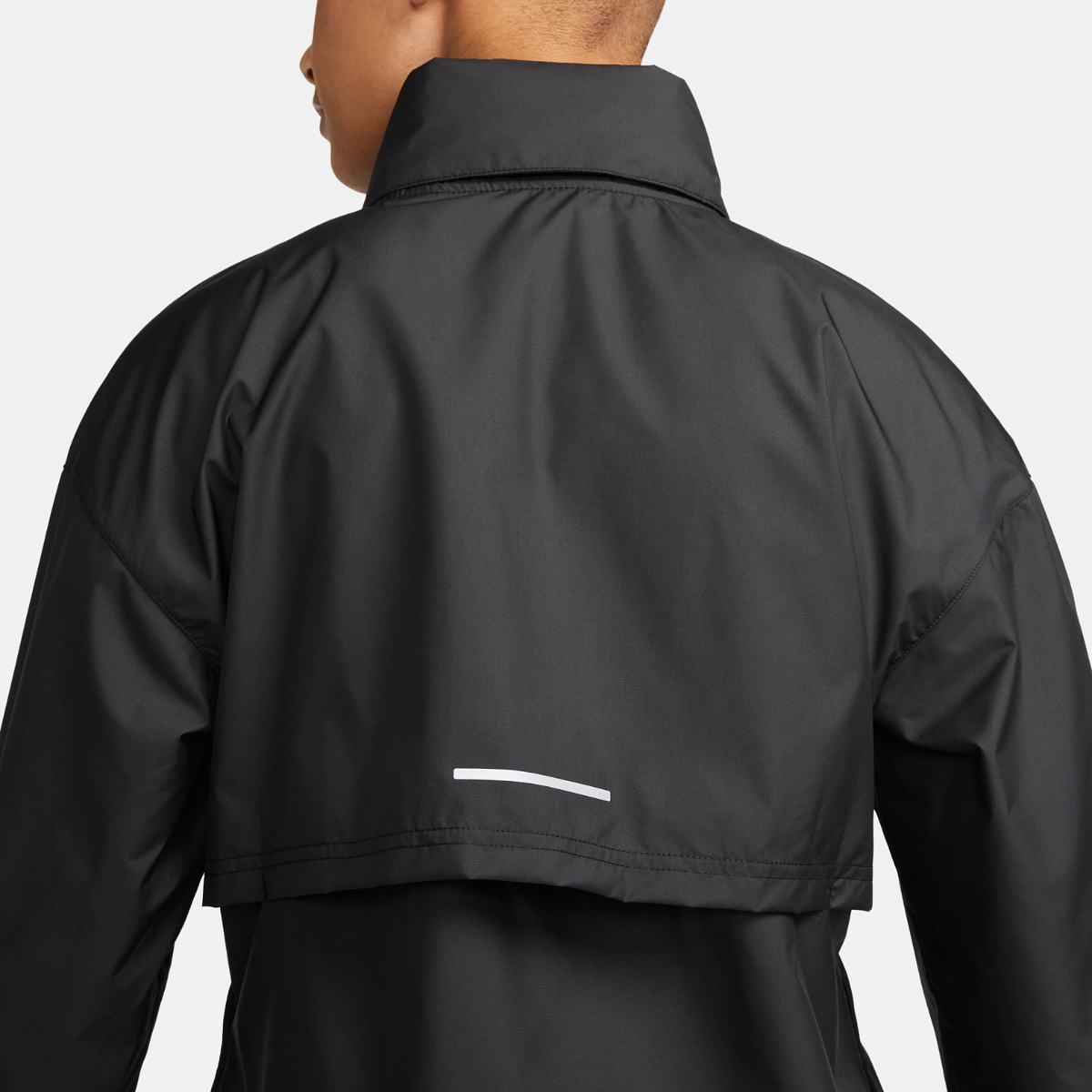 Жіноча куртка Nike W Fast Repel Jacket FB7451-010 — фото 1