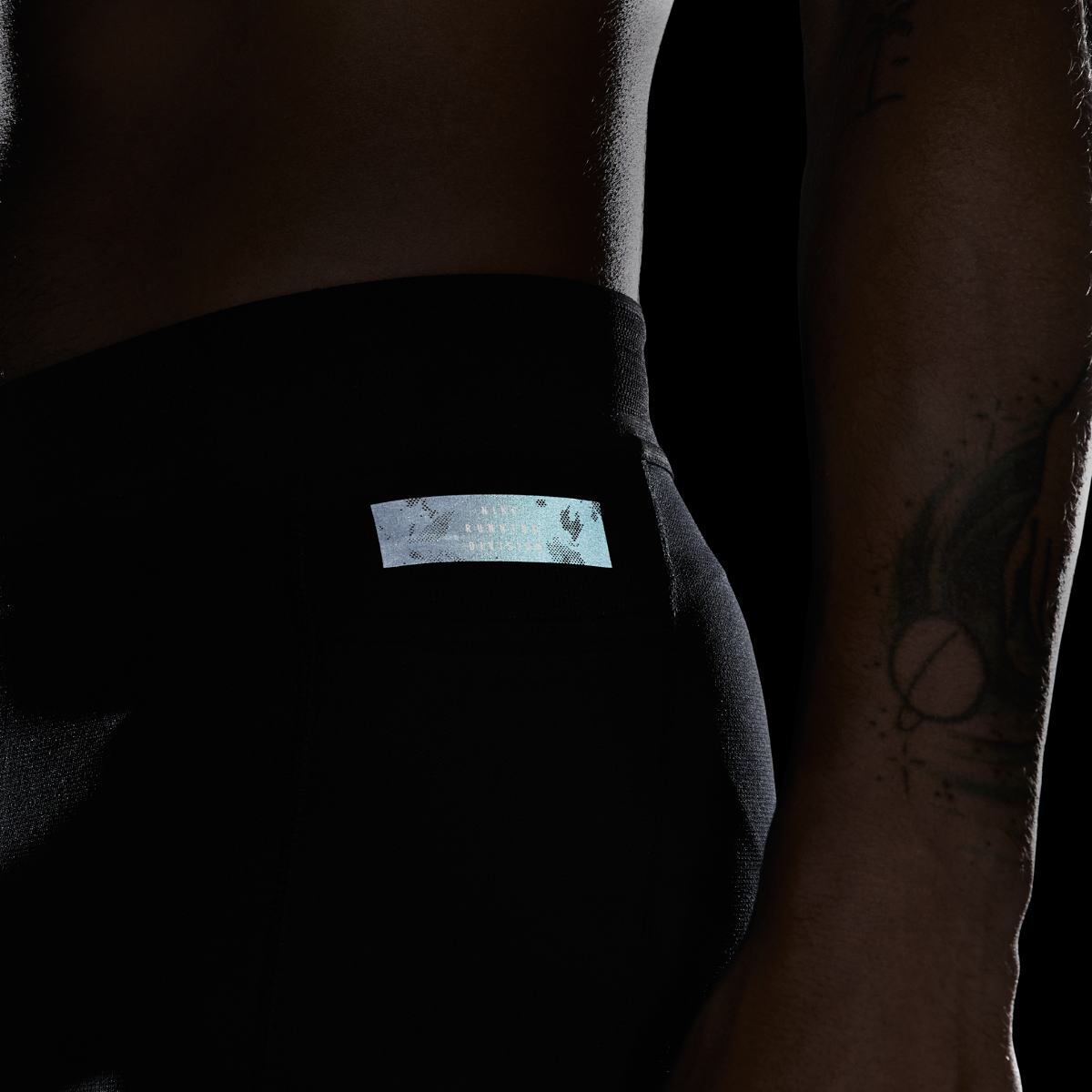 Чоловічі лосини Nike M Dri-Fitadv Rundvn Tight FB6858-010, M — фото 10