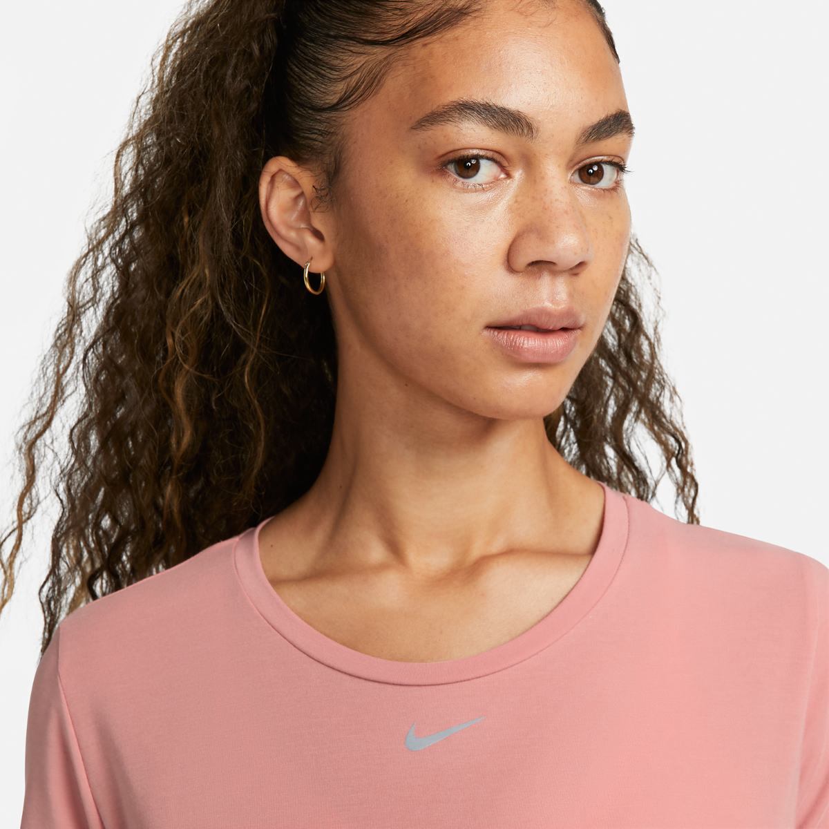 Жіноча футболка Nike W One Luxe Dri-Fit Ss Std Top DD0618-618, S — фото 4