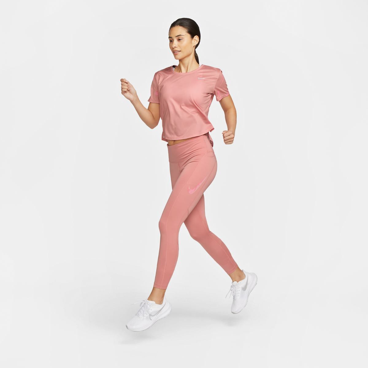 Жіноча футболка Nike W Dri-Fit Swoosh Aop Ss Crop FB4681-618, L — фото 6