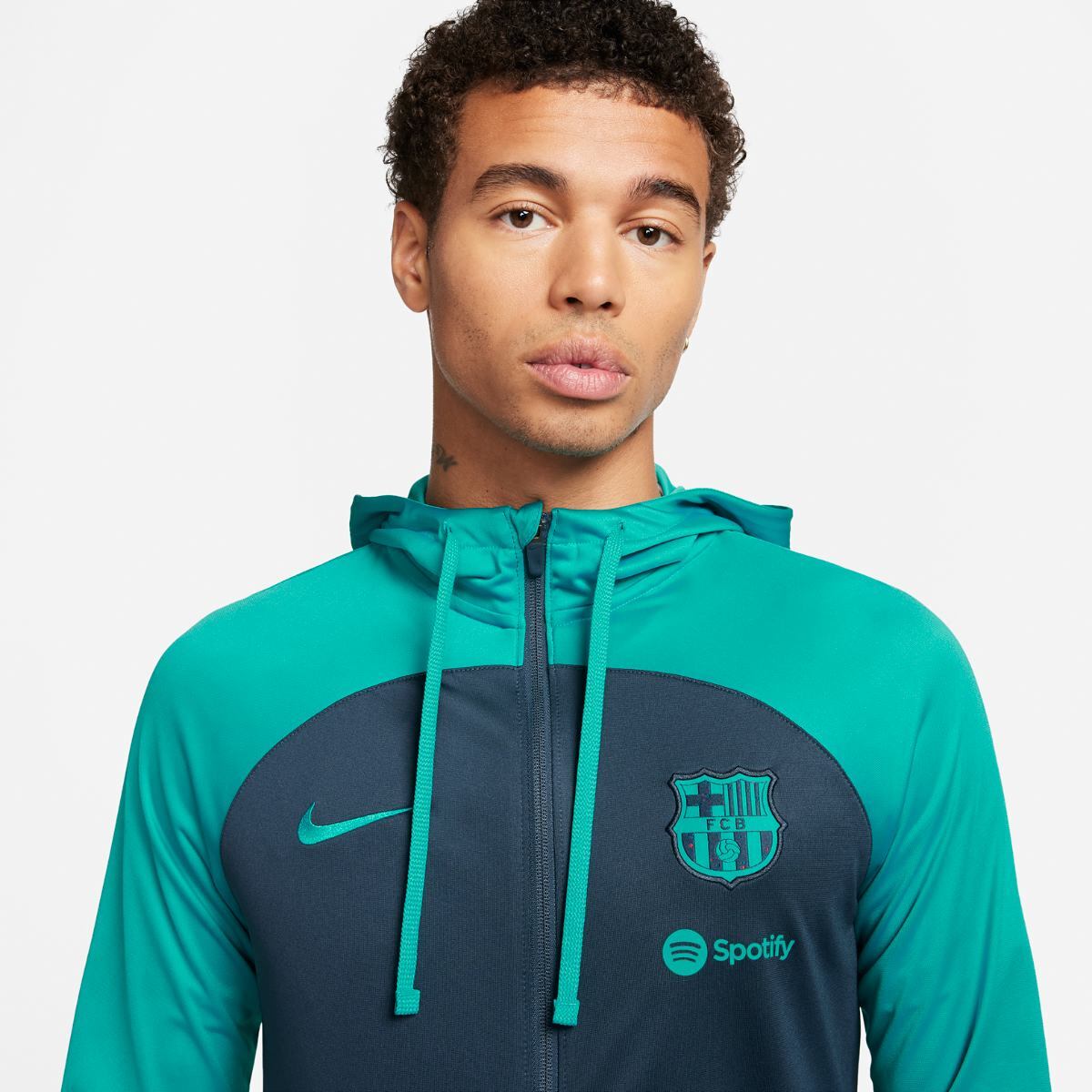 Чоловічий костюм Nike Fcb Dri-Fit Strkhd Trksuit K Cl FD4134-438, L — фото 4
