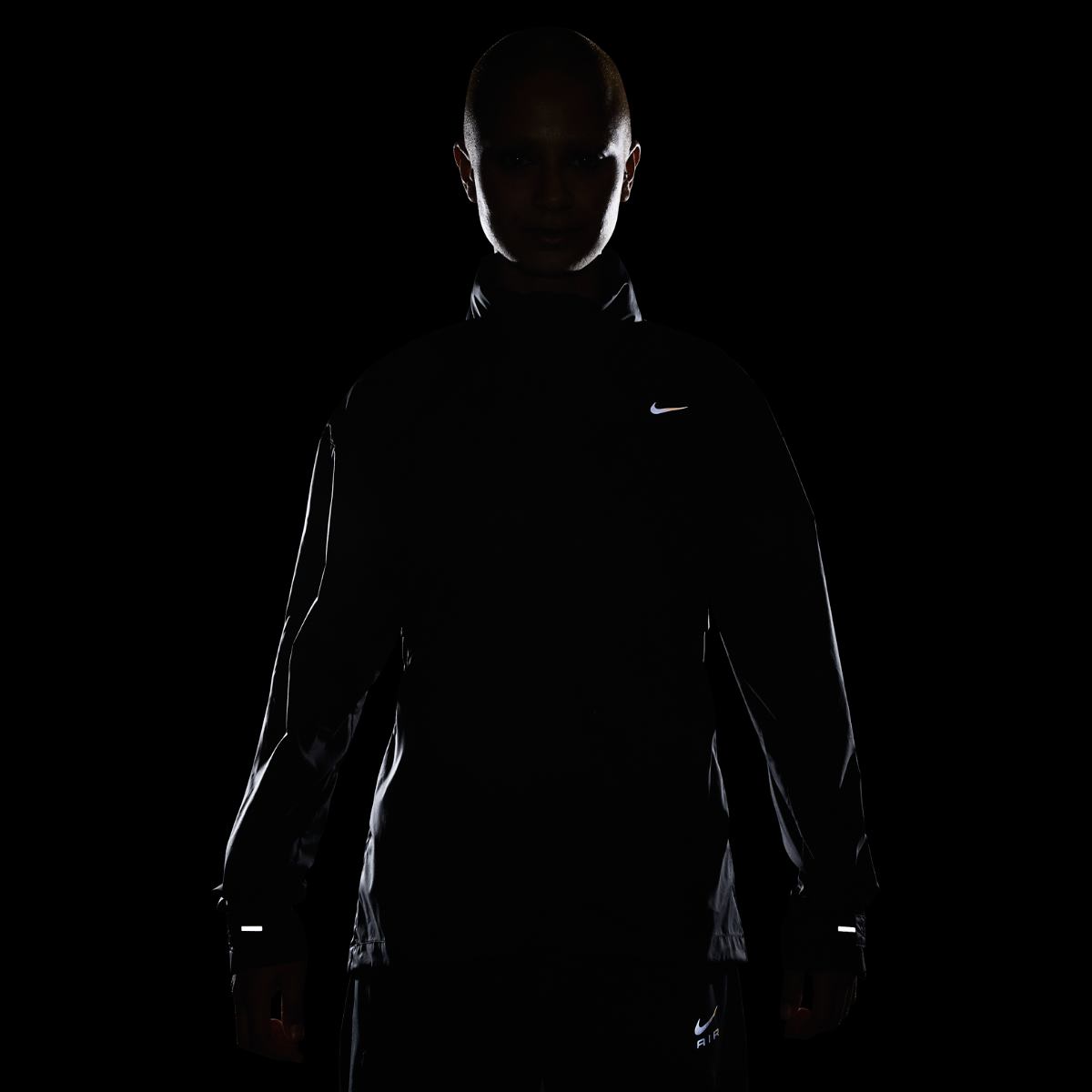 Жіноча куртка Nike W Fast Repel Jacket FB7451-010 — фото 13