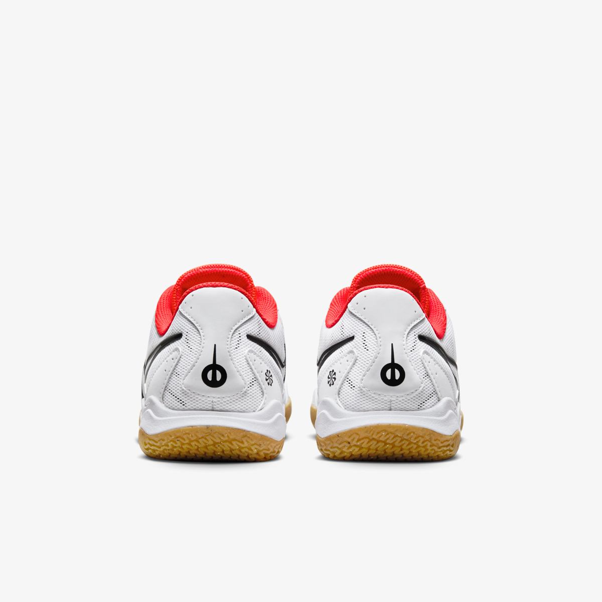 Чоловічі бутси Nike Legend 10 Academy Ic DV4341-100 — фото 8