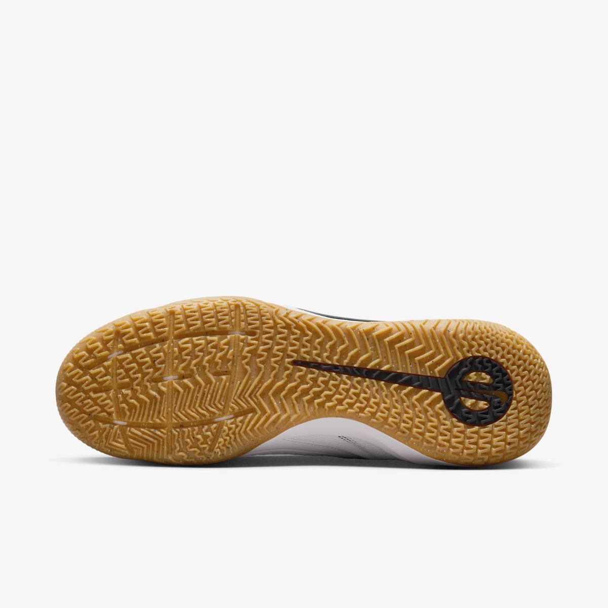 Чоловічі бутси Nike Legend 10 Academy Ic DV4341-100 — фото 4