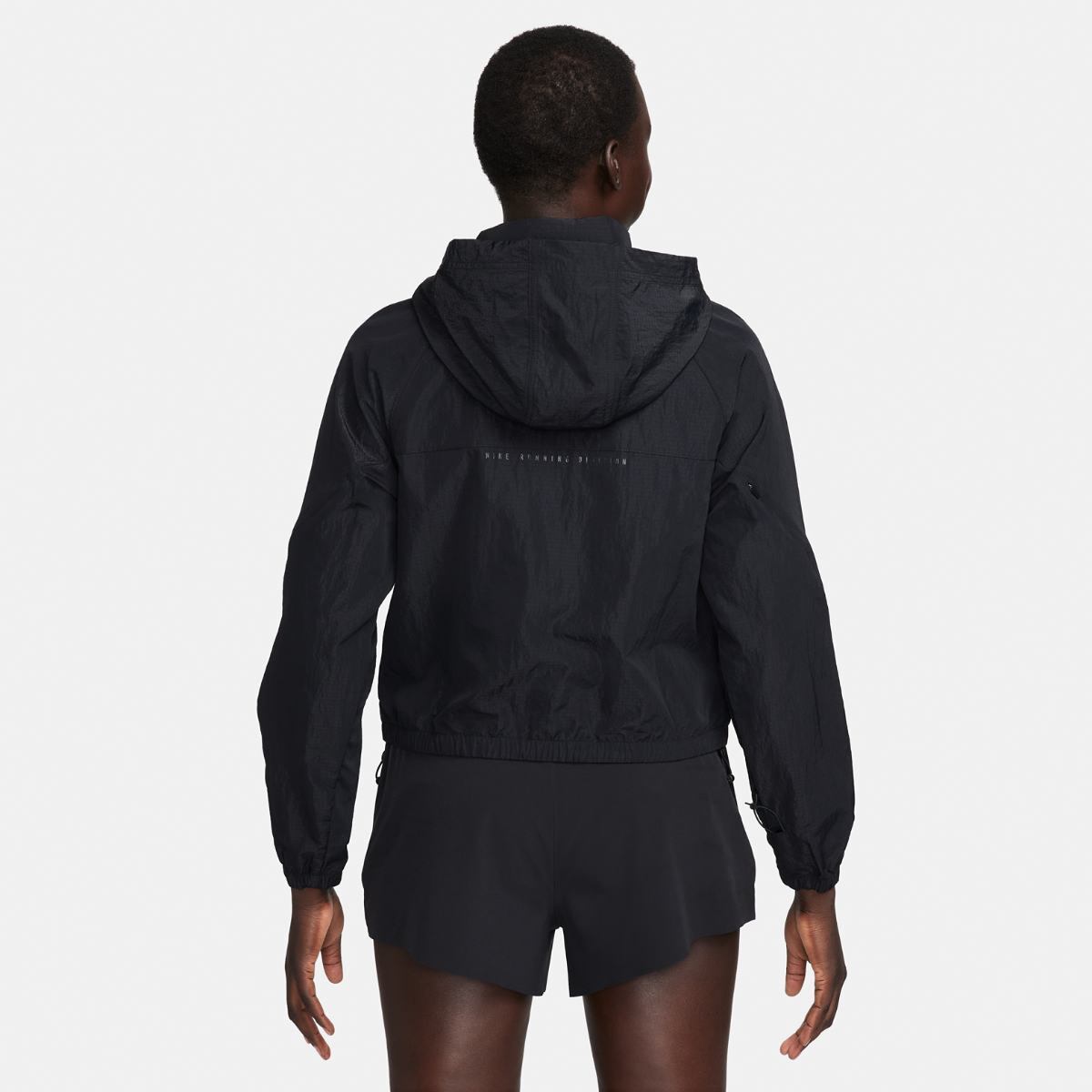 Жіноча куртка Nike W Run Dvn Rpl Jkt FN2575-010, S — фото 3