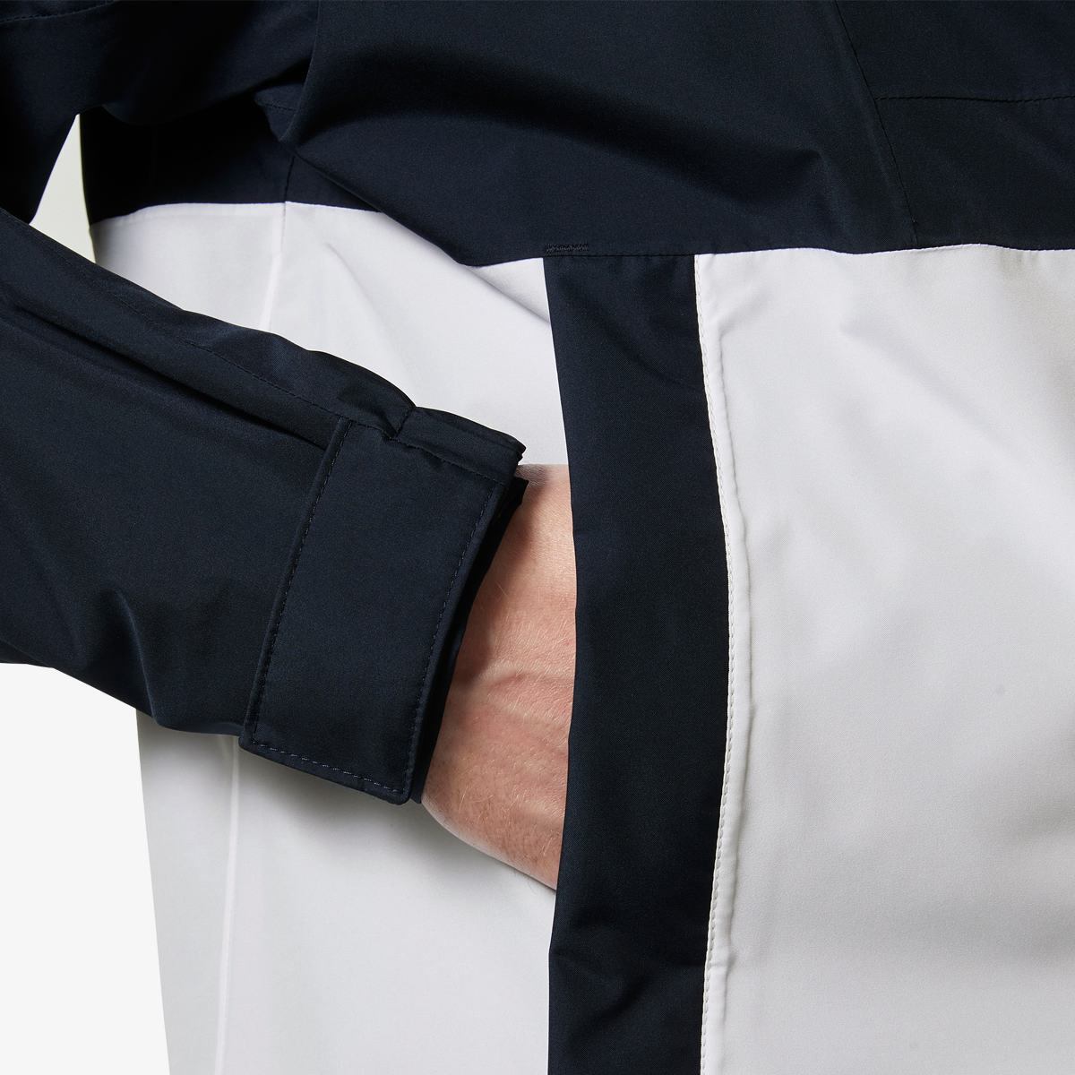Чоловіча вітровка Helly Hansen Rig Rain Jacket 54096-597, M — фото 4