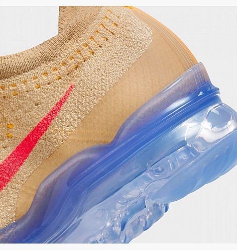 Кросівки жіночі Nike Air Vapormax 2023 Flyknit Next Nature Running DV6840-200 — фото 4
