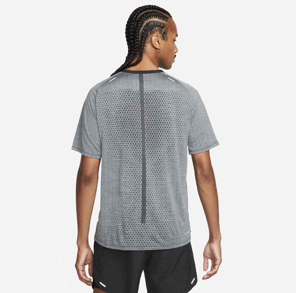Футболка чоловіча Nike M Dri-FITADV TECHKNIT ULTRA SS DM4753-010, S — фото 3