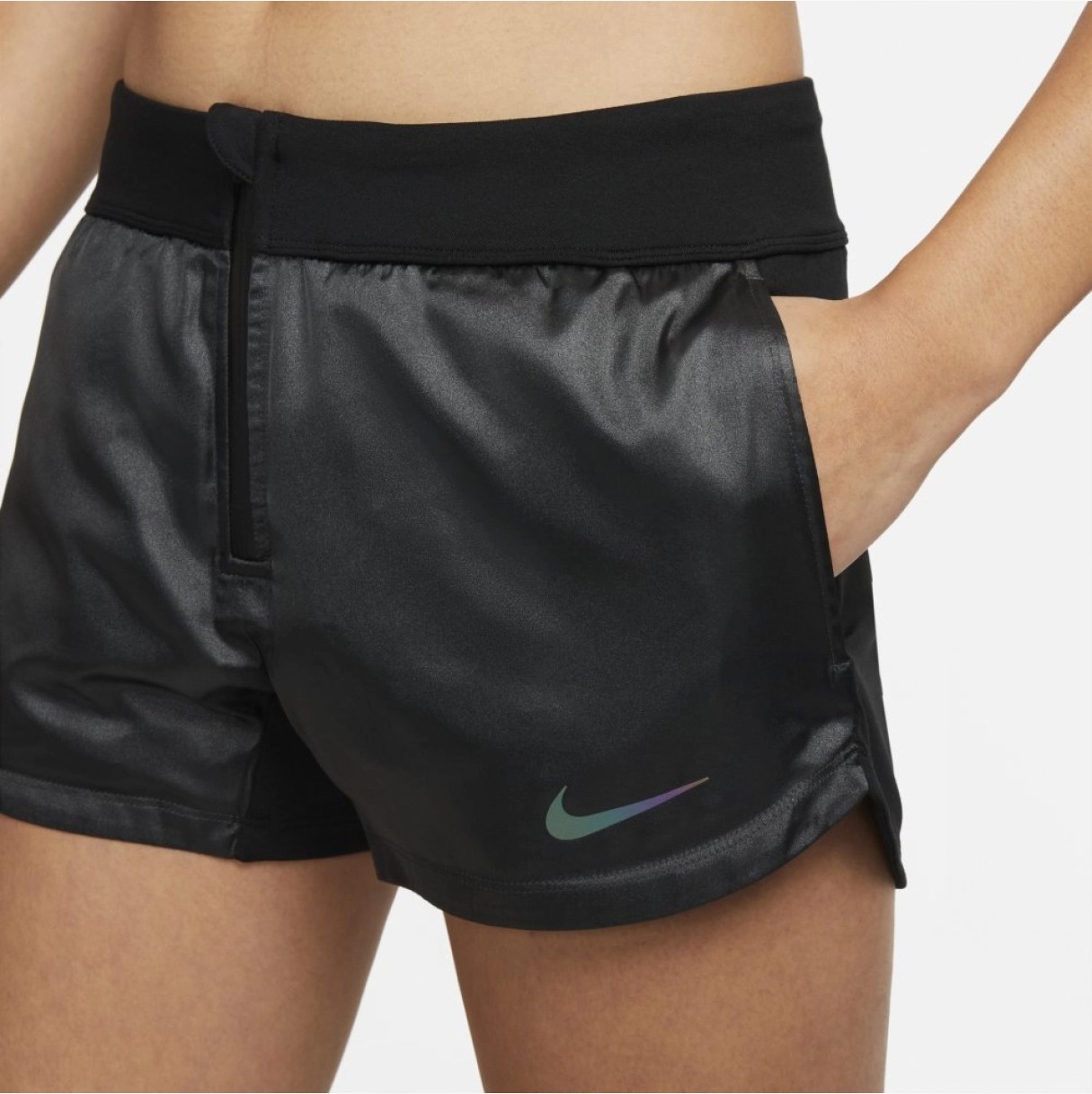 Жіночі шорти Nike Therma Fit Adv Run Division DM7560-010, M — фото 4