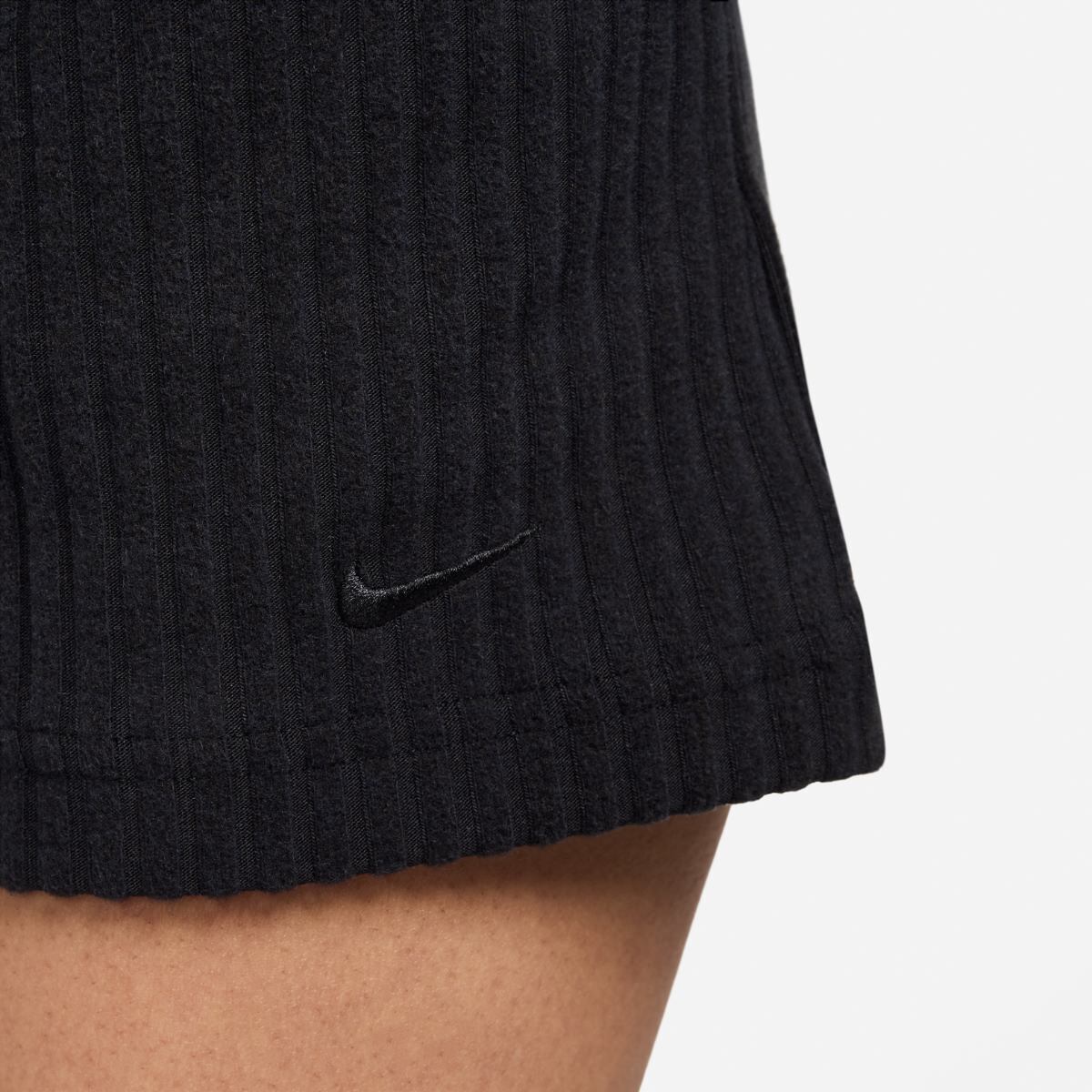 Шорти Жіночі Nike W Nsw Chll Knt Rib 3In Shrt FN3674-010, L — фото 5