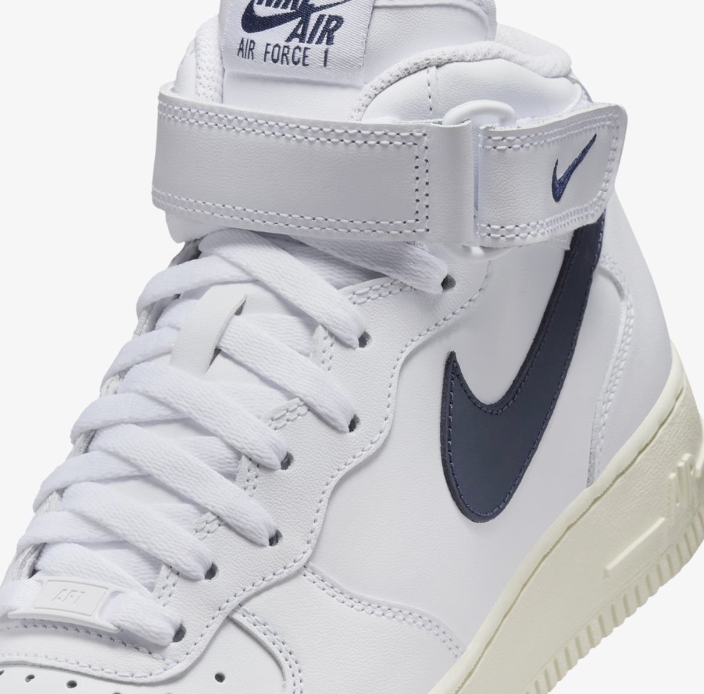 Кросівки жіночі NIKE WMNS AIR FORCE 1 07 MID DD9625-105, 36 — фото 8