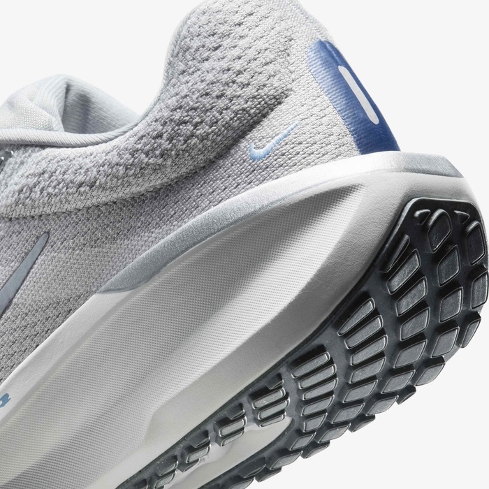 Кросівки жіночі Nike Air Winflo 11 FJ9510-005, 38.5 — фото 9