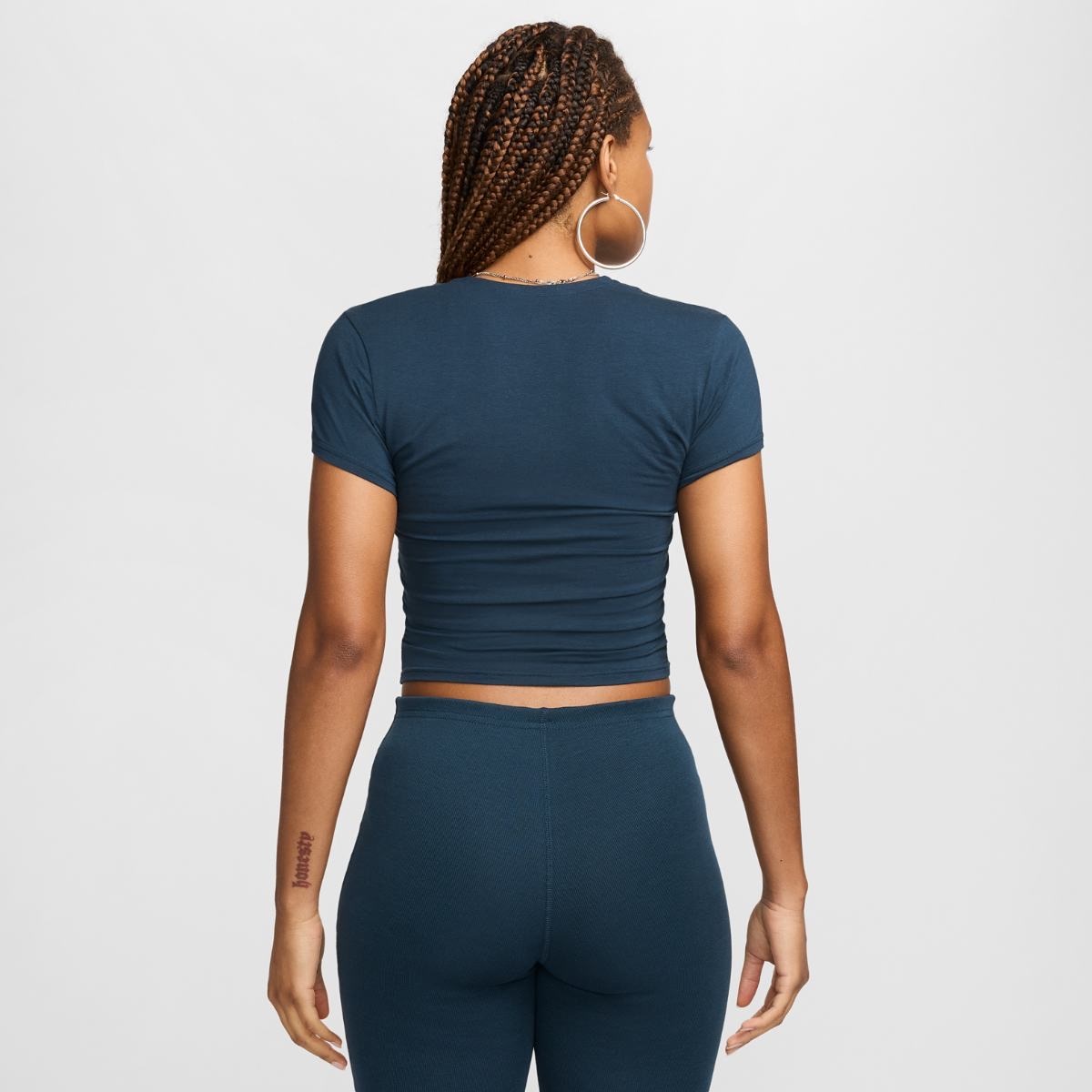 Футболка жіноча NIKE W NSW CHLL SS SQR NCK TO FZ7990-478, M — фото 4