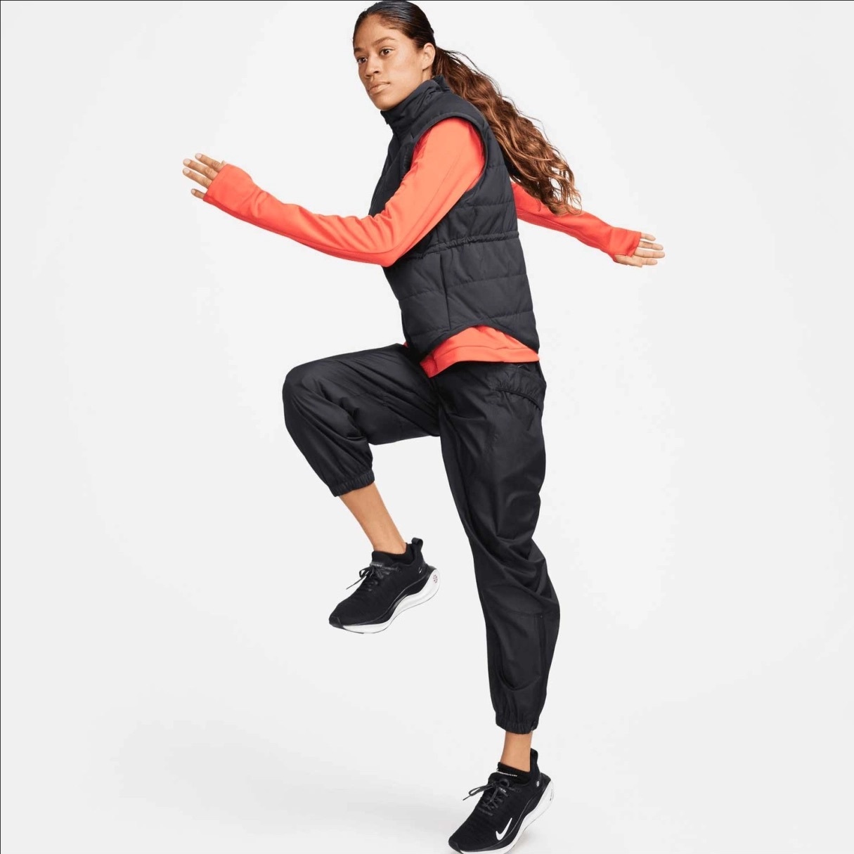 Жилетка жіноча NIKE W SWIFT TF FILL VEST FB7537-010, L — фото 7