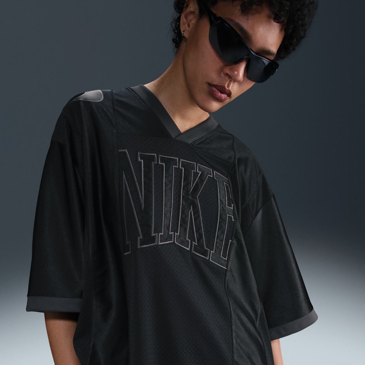 Футболка жіноча Nike Sportswear Street HJ0280-010, L — фото 4