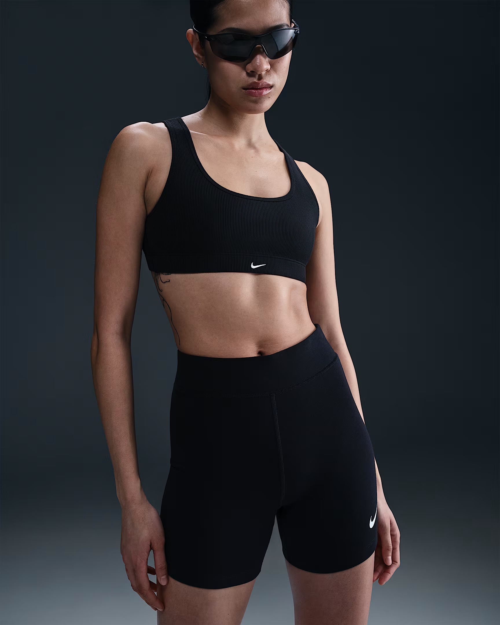 Шорти жіночі Nike Sportswear Classic HJ1019-010 — фото 3