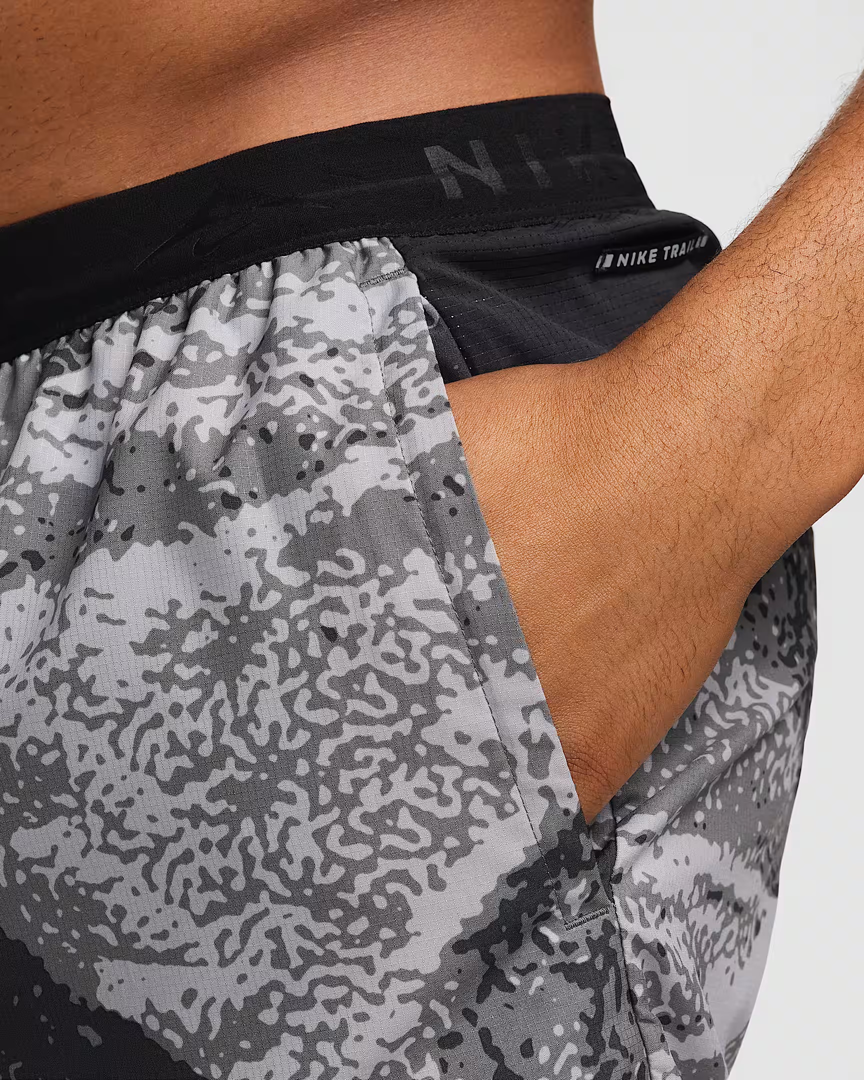 Шорти чоловічі NIKE M Dri-FIT TRL STRIDE MB SHORT 7B FV9949-010 — фото 5