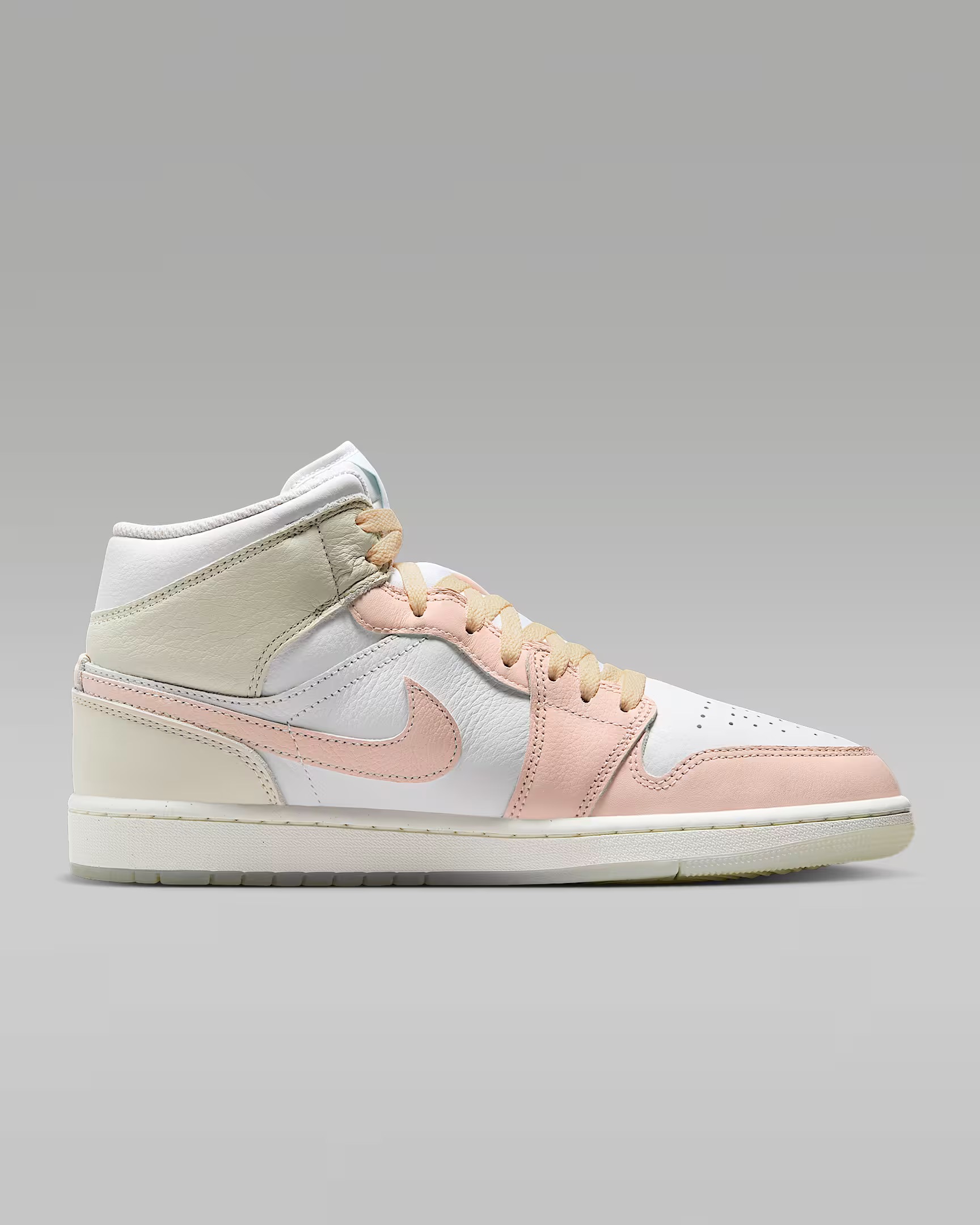 Кросівки чоловічі Air Jordan 1 Mid SE HJ6654-100 — фото 1