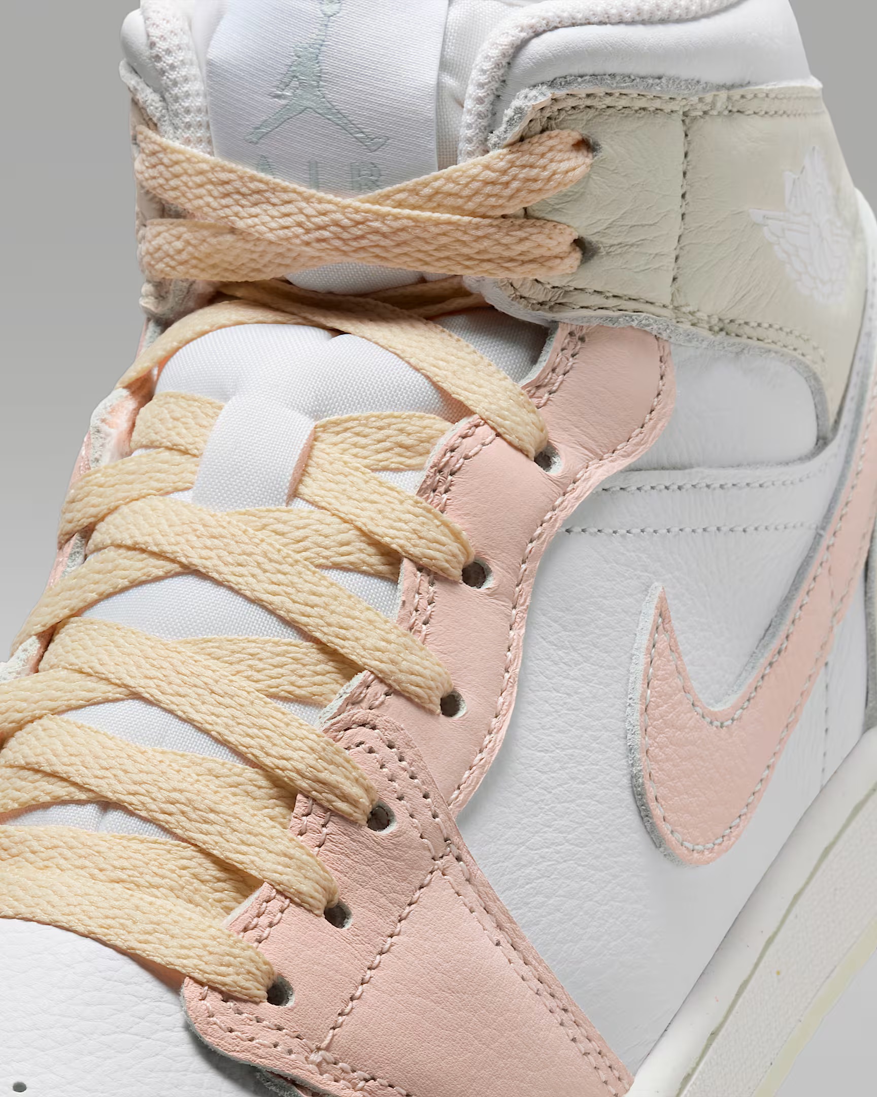 Кросівки чоловічі Air Jordan 1 Mid SE HJ6654-100 — фото 8