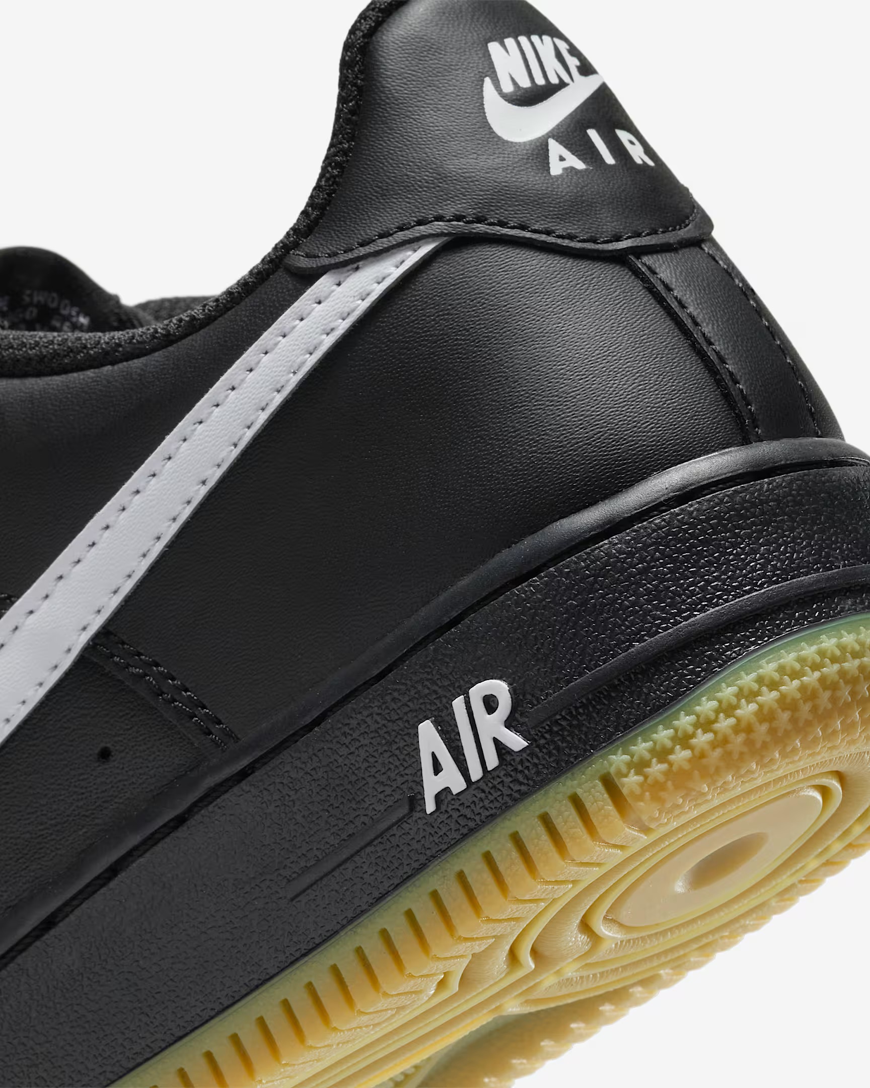 Підліткові кросівки NIKE AIR FORCE 1 LV8 IB8845-001 — фото 10