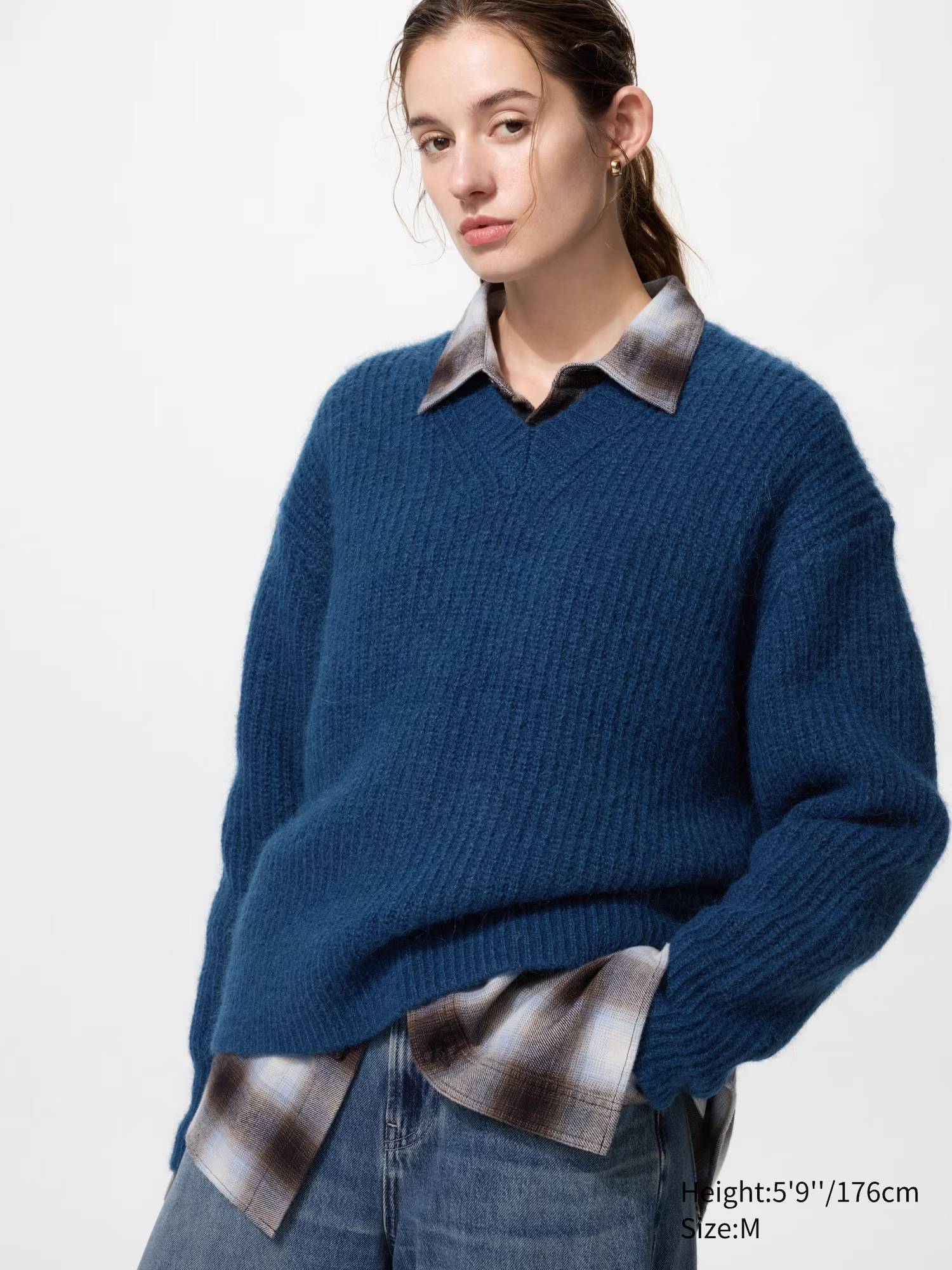 Пухнастий светр UNIQLO з V-подібним вирізом 1159854800 — фото 1