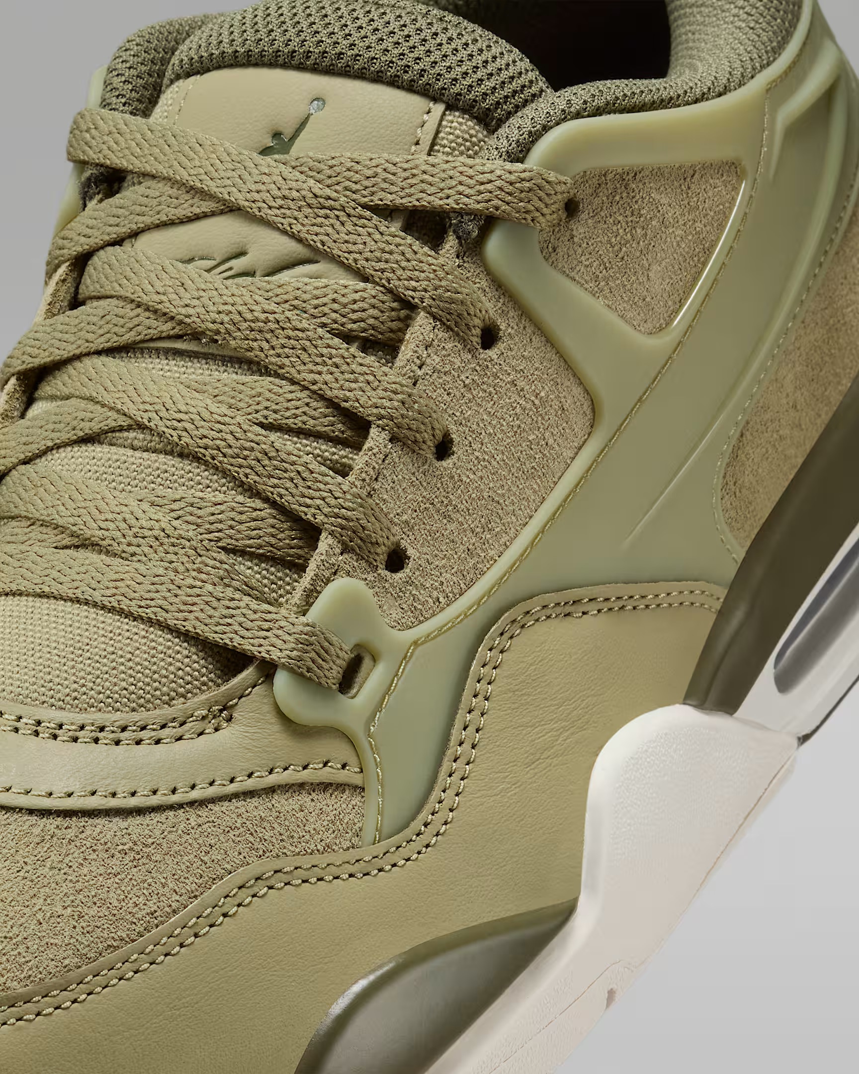Кросівки жіночі WMNS AIR JORDAN 4 RM IB7694-201 — фото 8