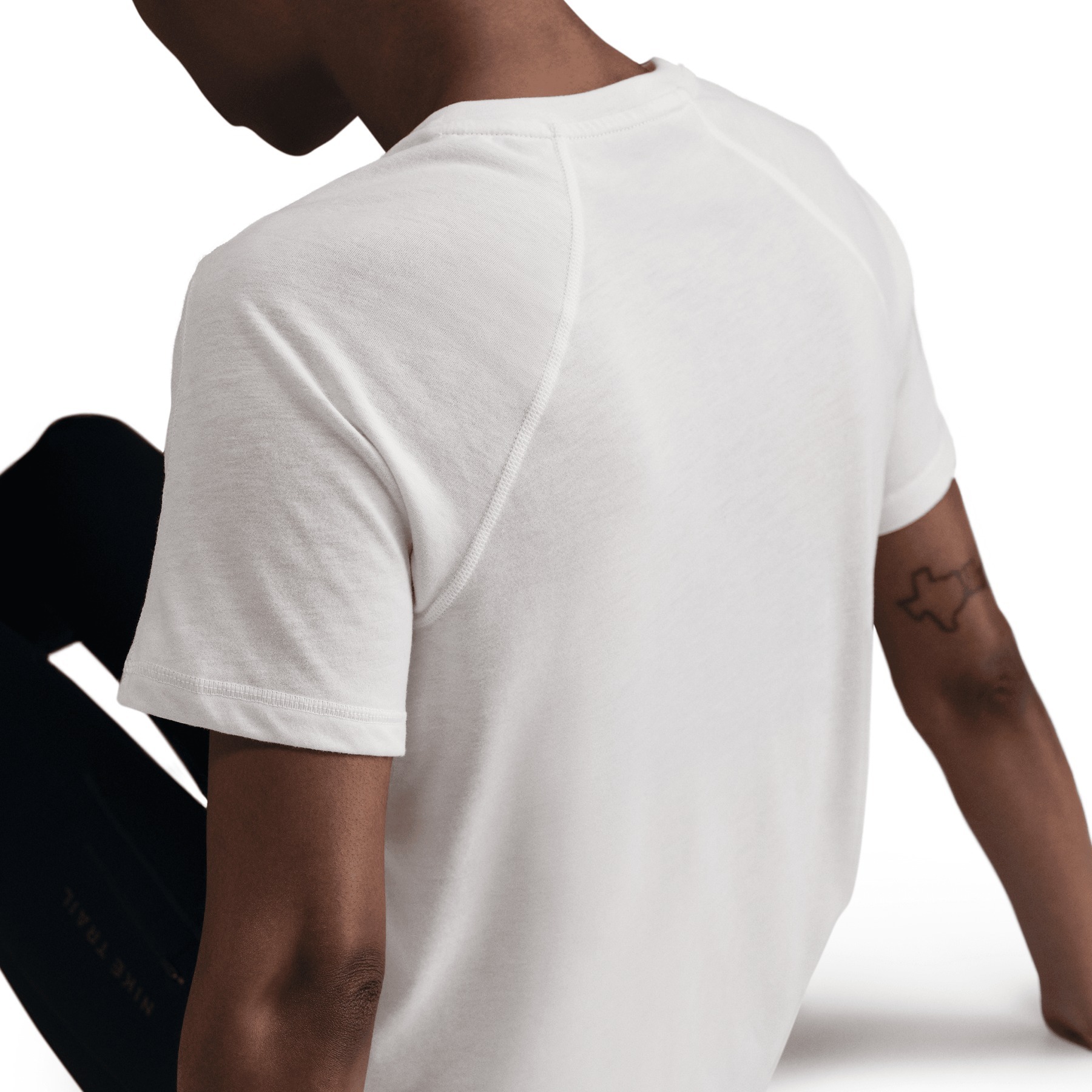 Футболка жіноча NIKE W NK TRAIL Dri-FIT UV SS TOP HJ2242-030, S — фото 6
