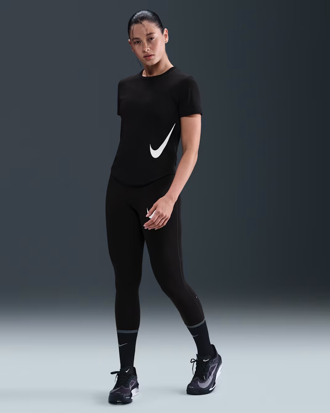 Футболка жіноча NIKE W NK TEMPO SWSH HBR DF SS TOP HV2772-010, S — фото 5