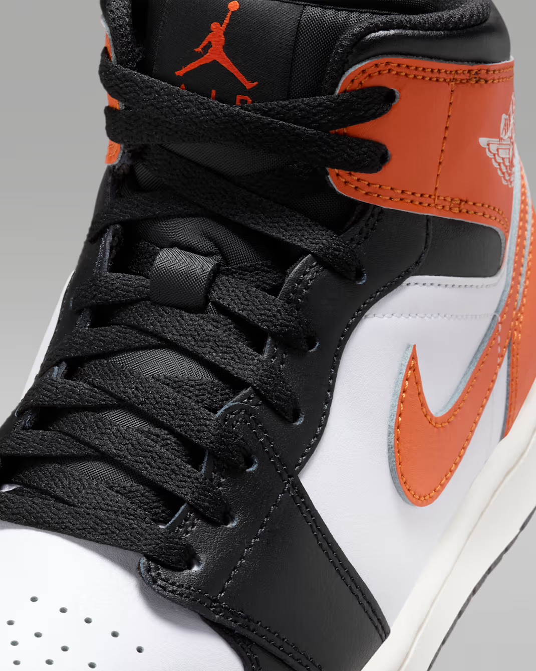 Кросівки чоловічі Air Jordan 1 Mid DQ8426-801 — фото 8