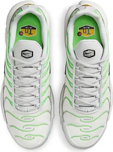 Жіночі кросівки NIKE W AIR MAX PLUS DZ3671-001, 36 — фото 5