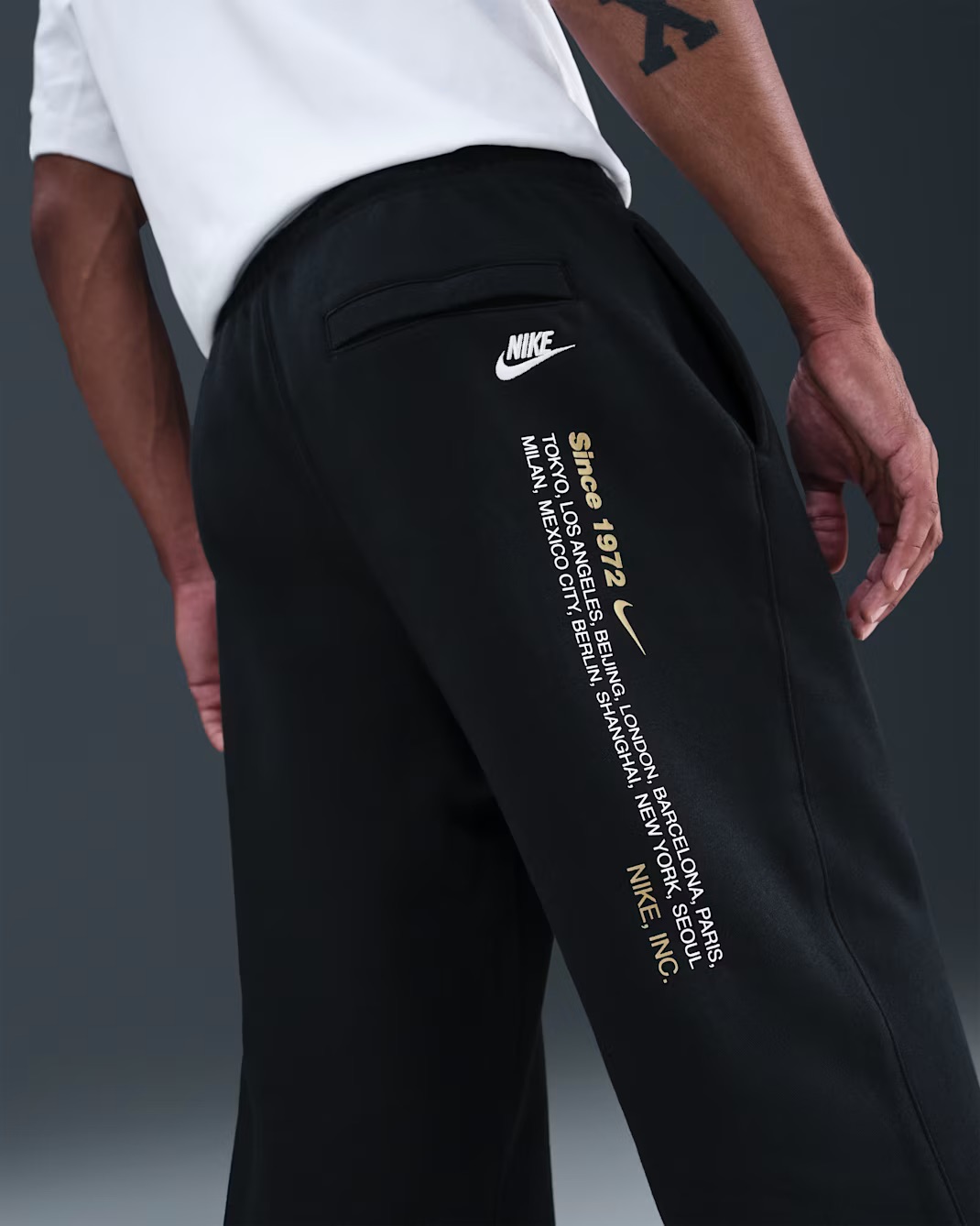 Штани чоловічі Nike Sportswear Club IM8323-010 — фото 4