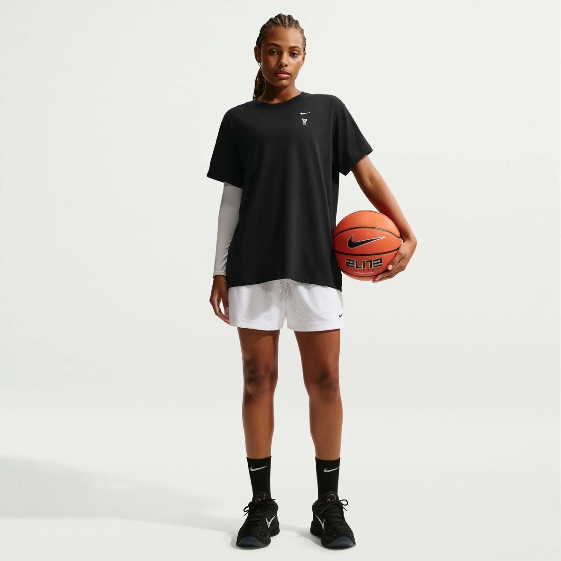 Жіноча футболка NIKE BASKETBALL IM0301-010 — фото 5