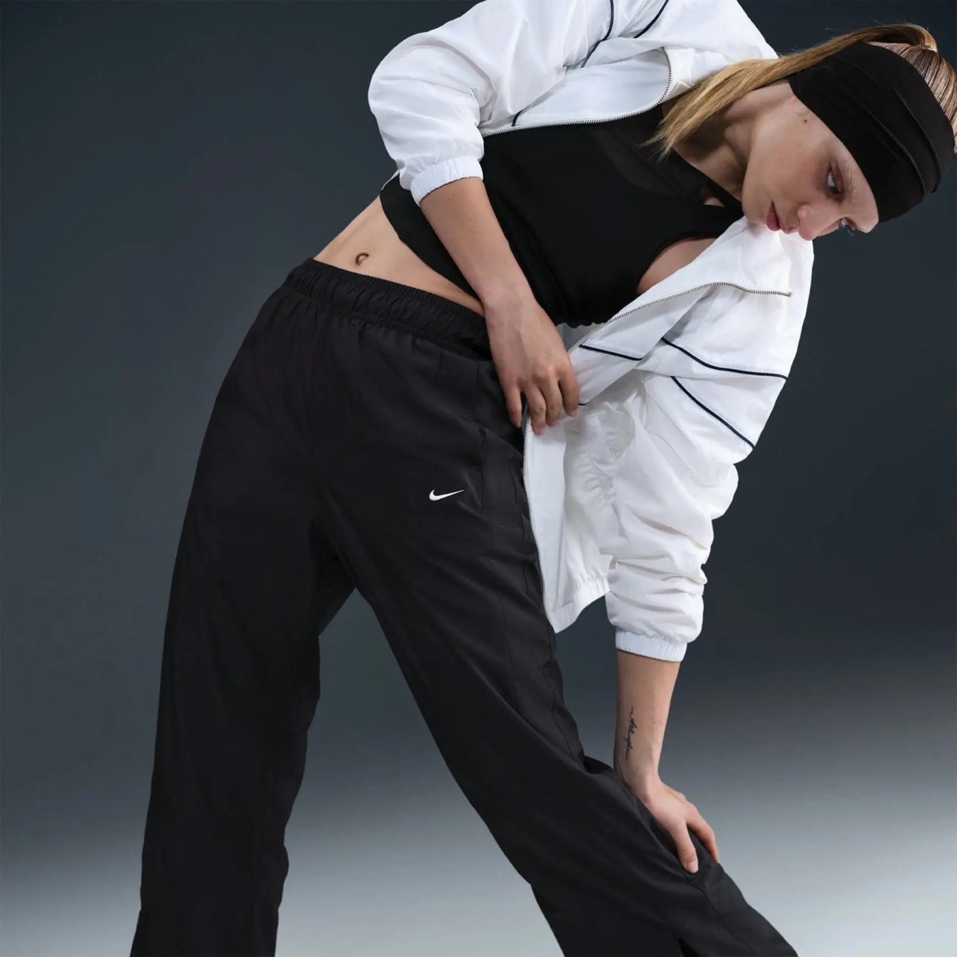 Жіночі штани NIKE W NSW NK UV CLSSC OH PANT HV2324-010, L — фото 7