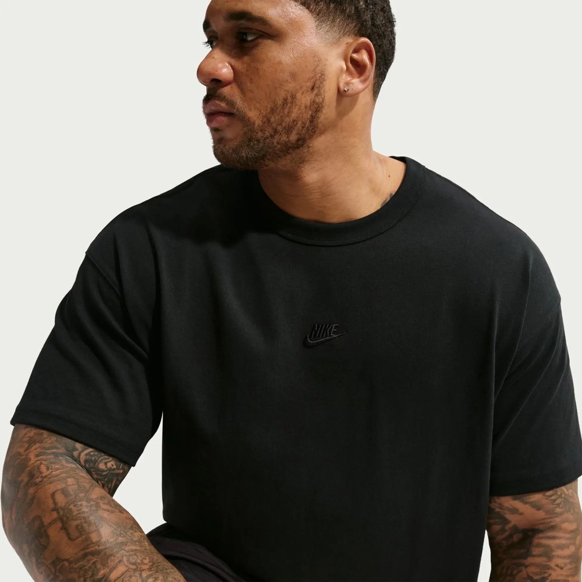 Футболка чоловіча NIKE M NSW TEE LSE PREM ESS SUST IH1121-010 — фото 4