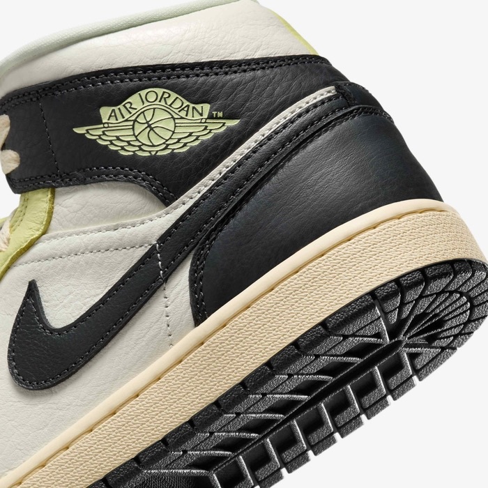 Кросівки жіночі Air Jordan 1 Mid SE HQ3008-130, 36.5 — фото 8